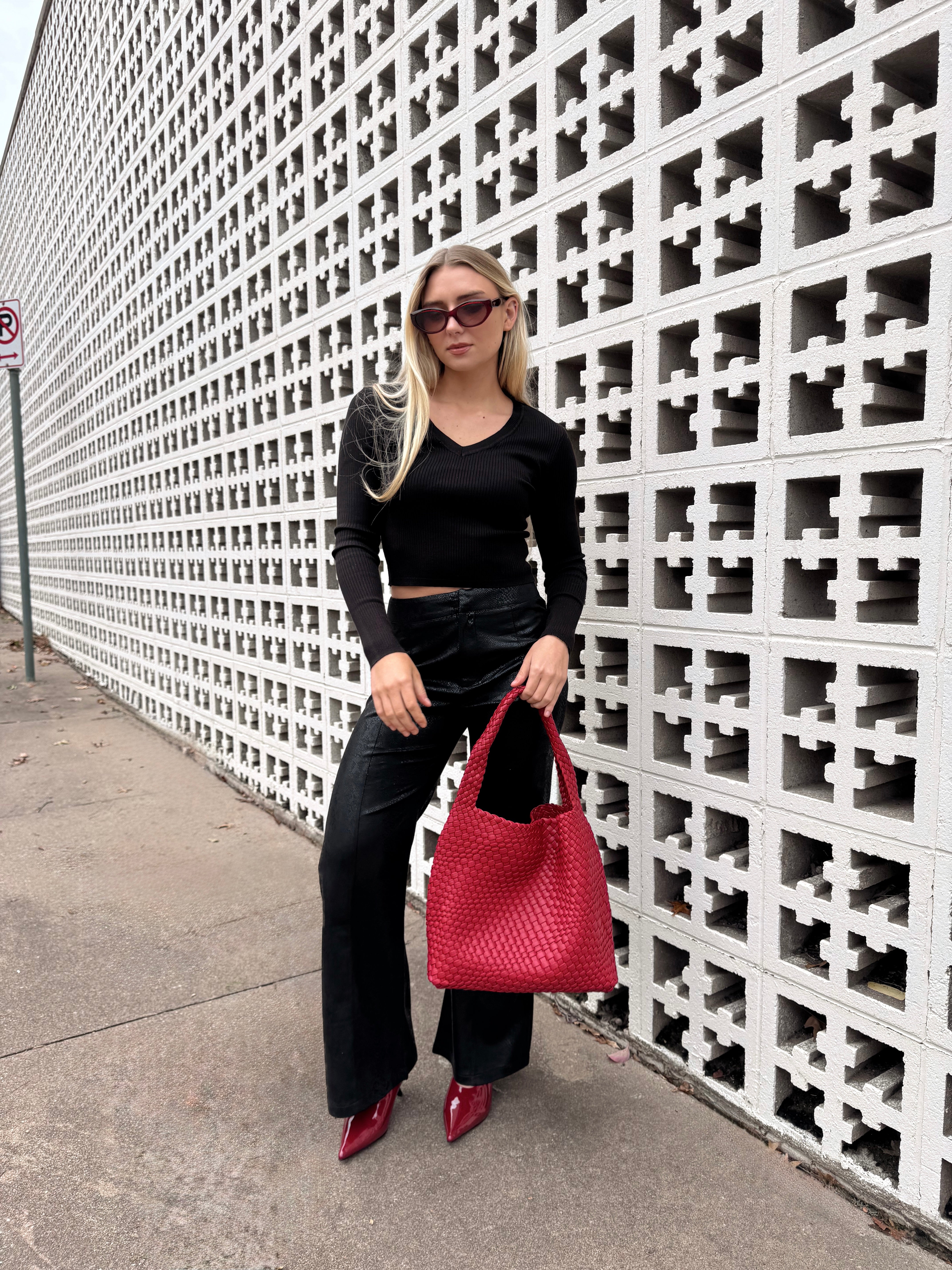 Essentials Long Sleeve - Black