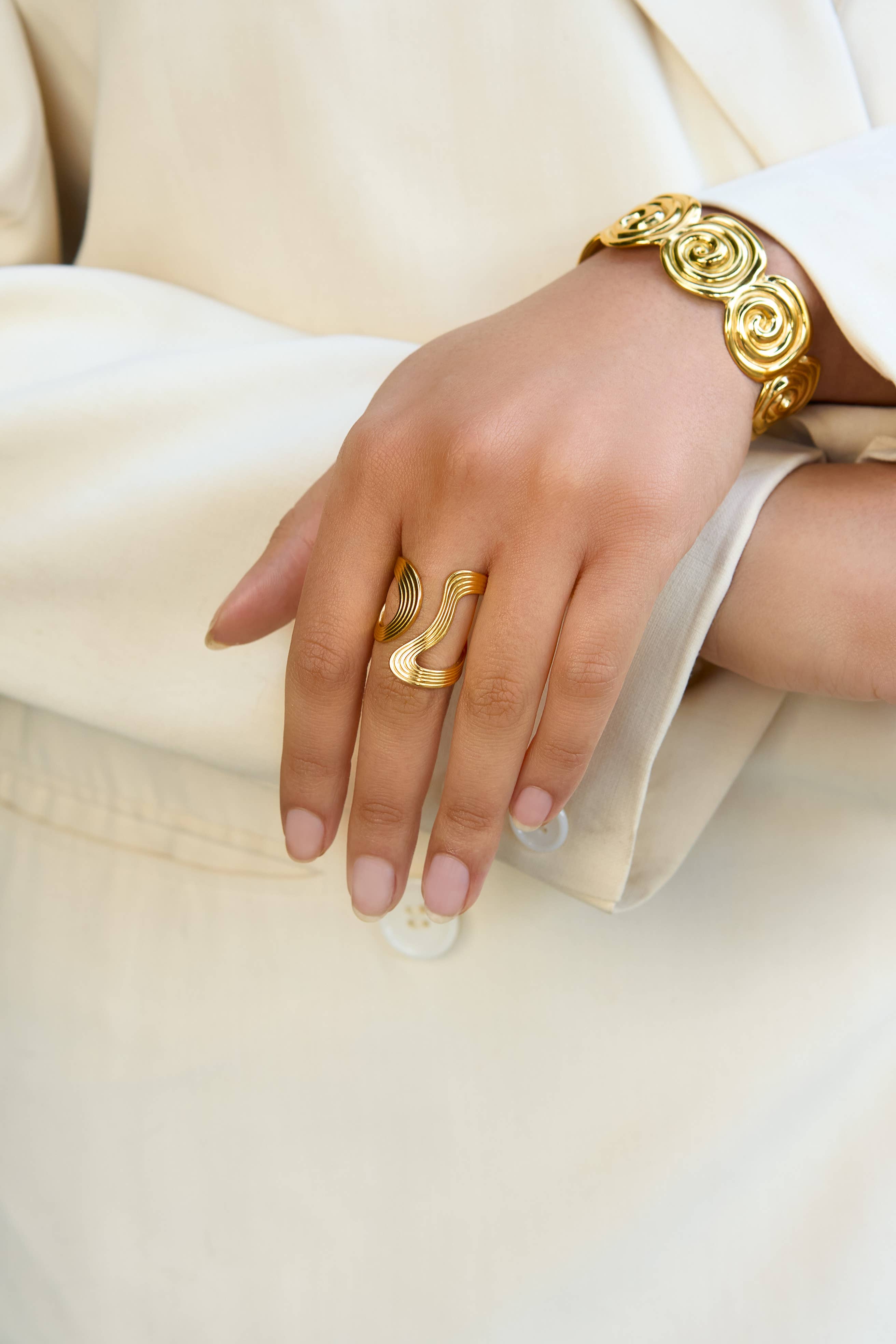 Peter + June Opposites Attract Ring - 18K Gold Plated
