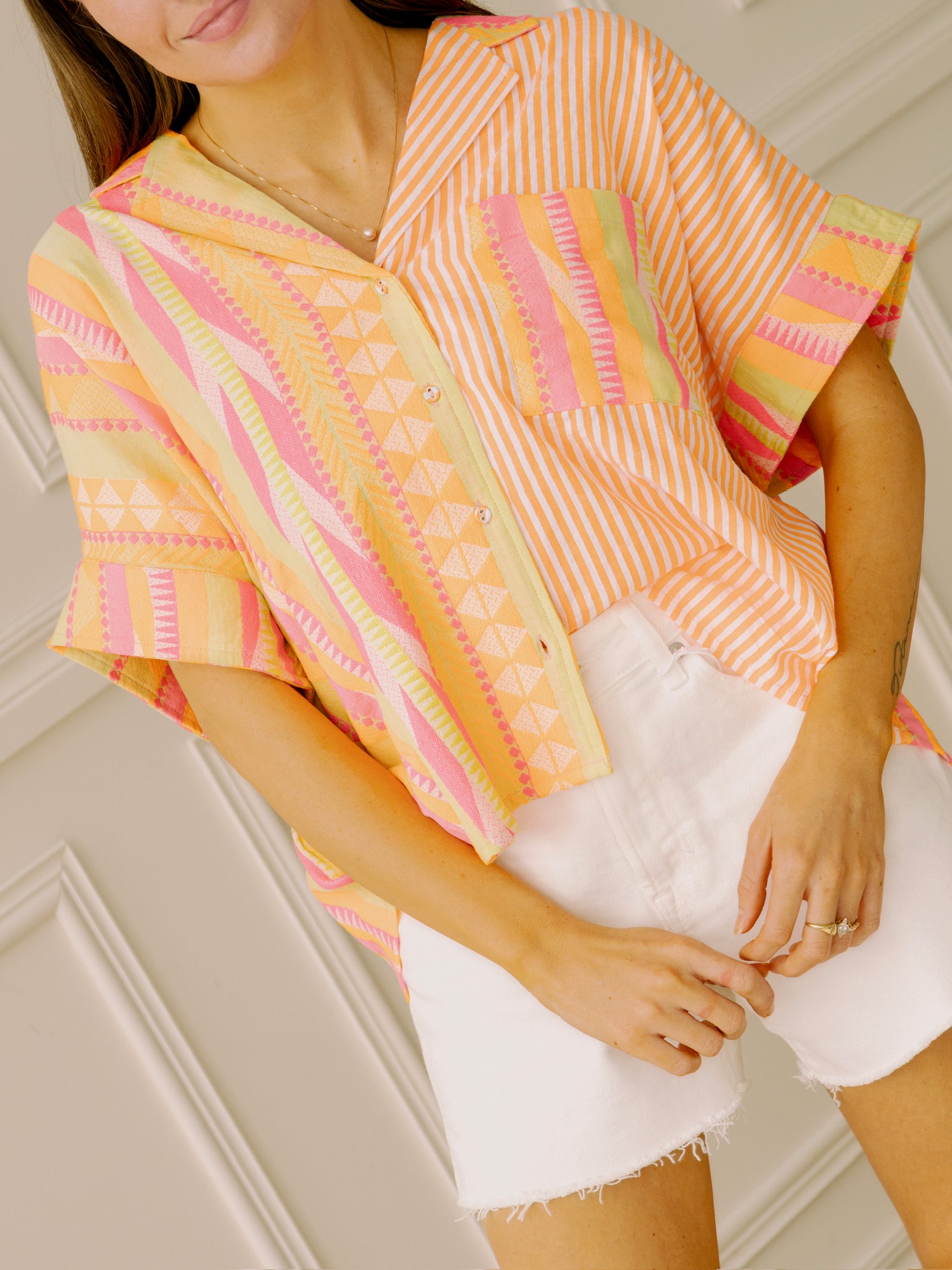 dRA Bexley Top in Pink Driveway