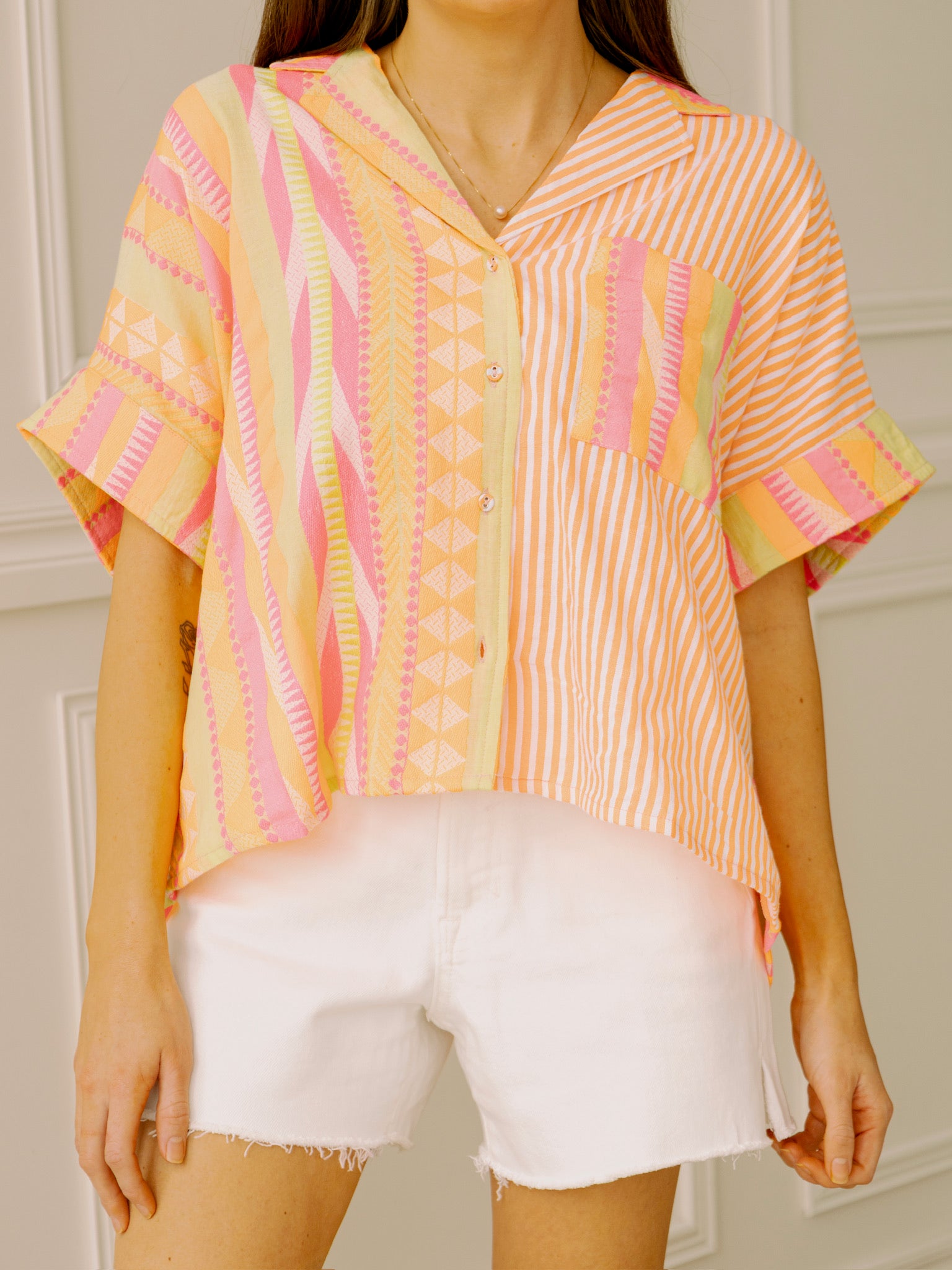 dRA Bexley Top in Pink Driveway