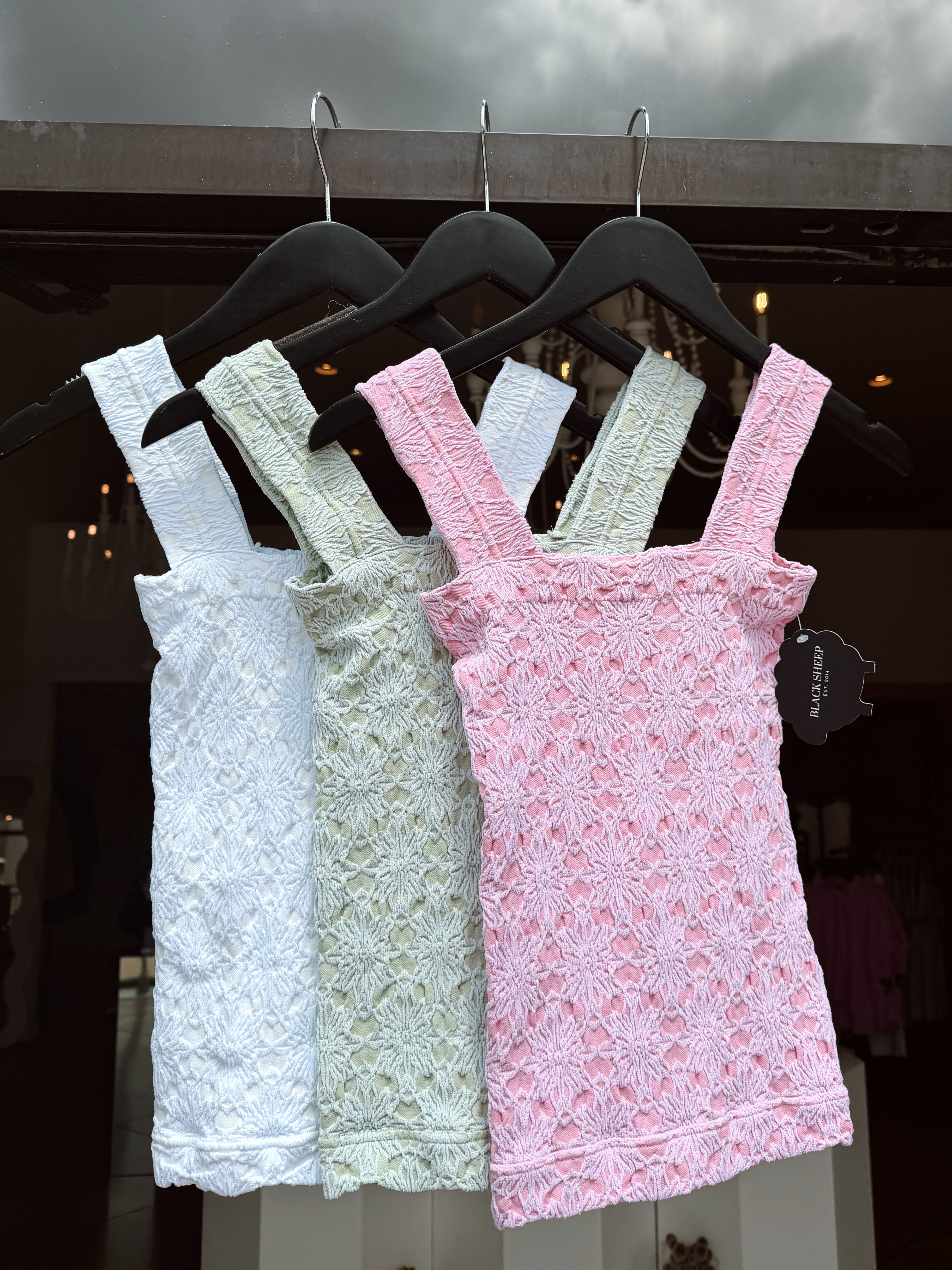 Summer Essentials Tank - Pink