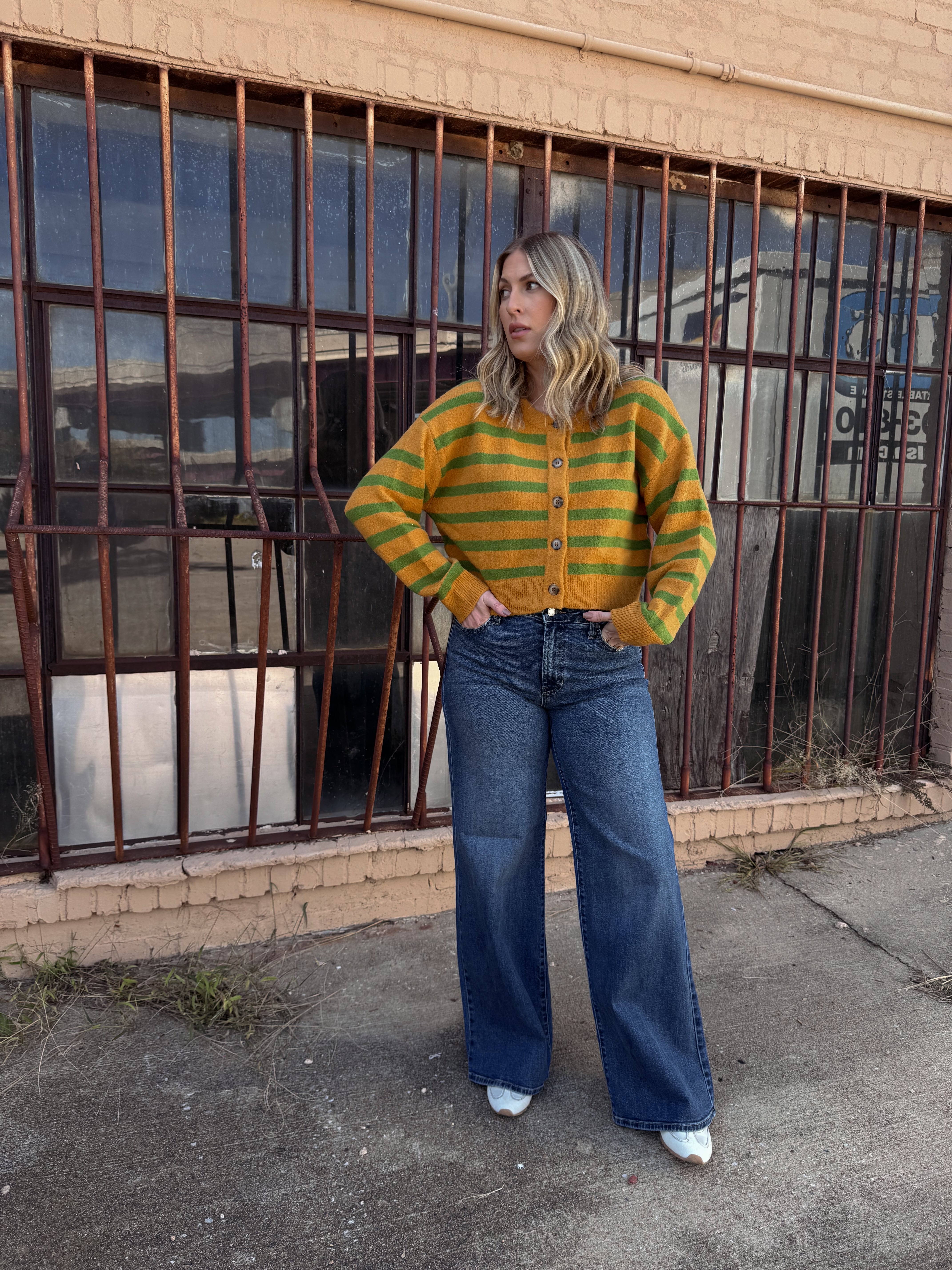 Ultra Wide Leg Jeans