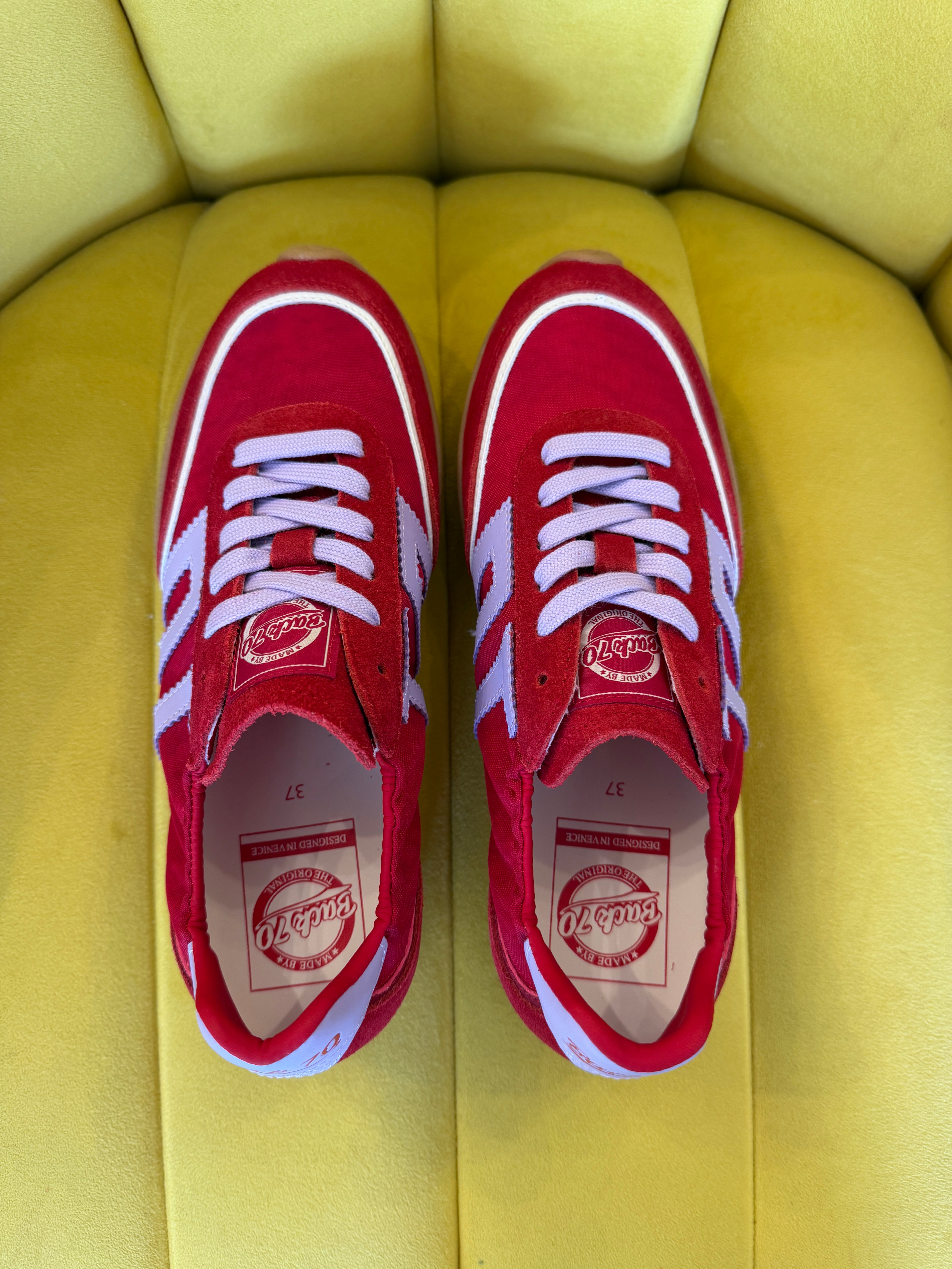 Back 70 Paris Sneaker Red