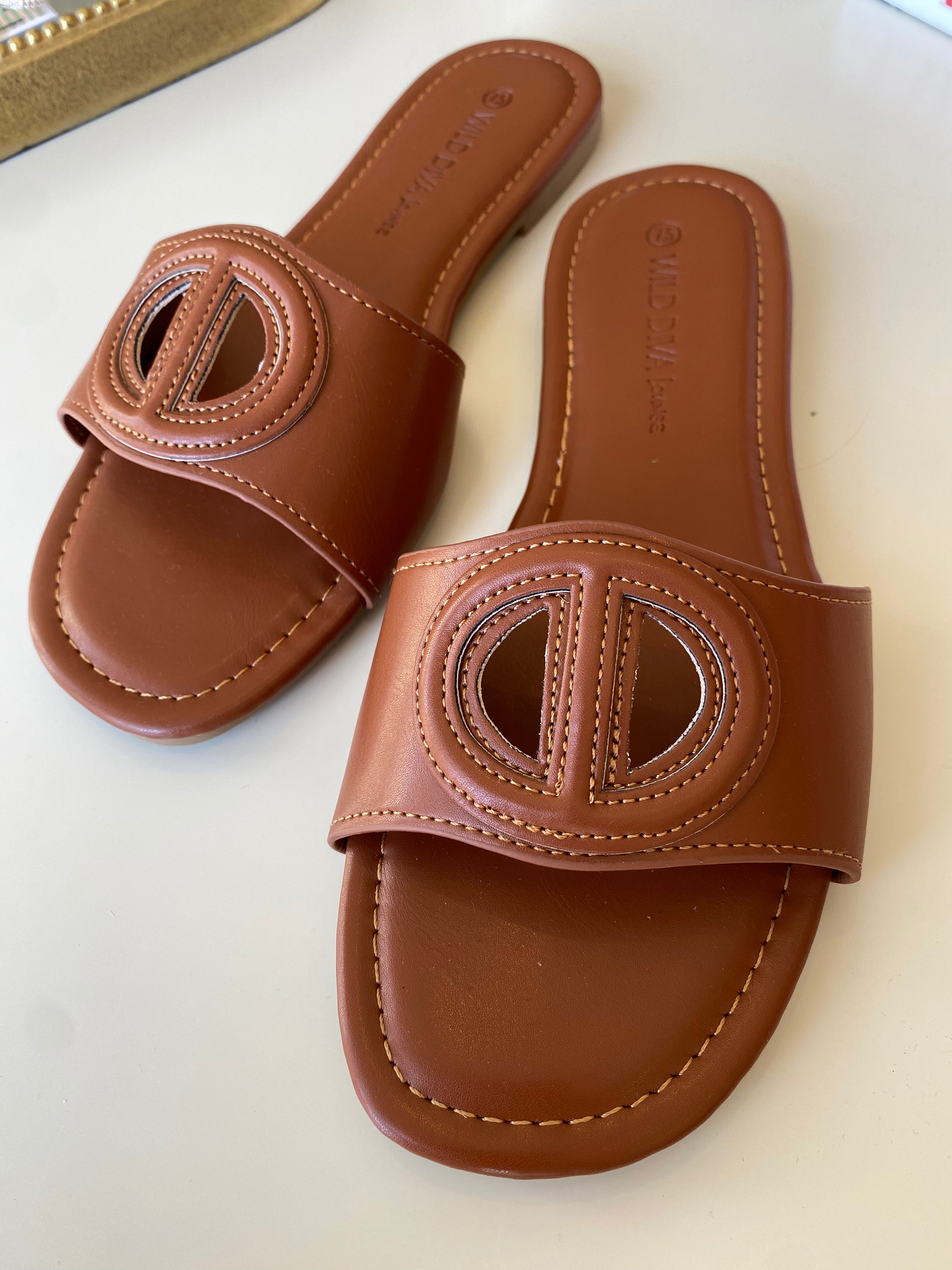 Daisy Sandals in Whisky