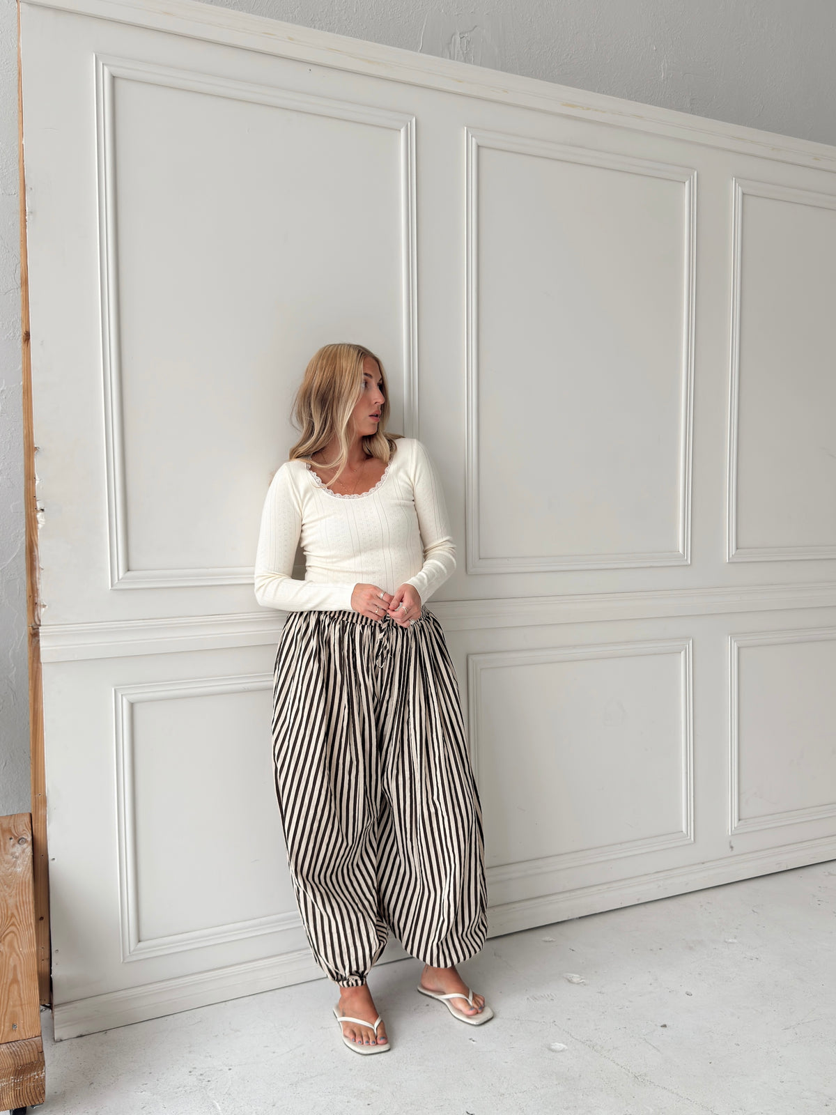 Michaela Stripe Balloon Pant - Brown