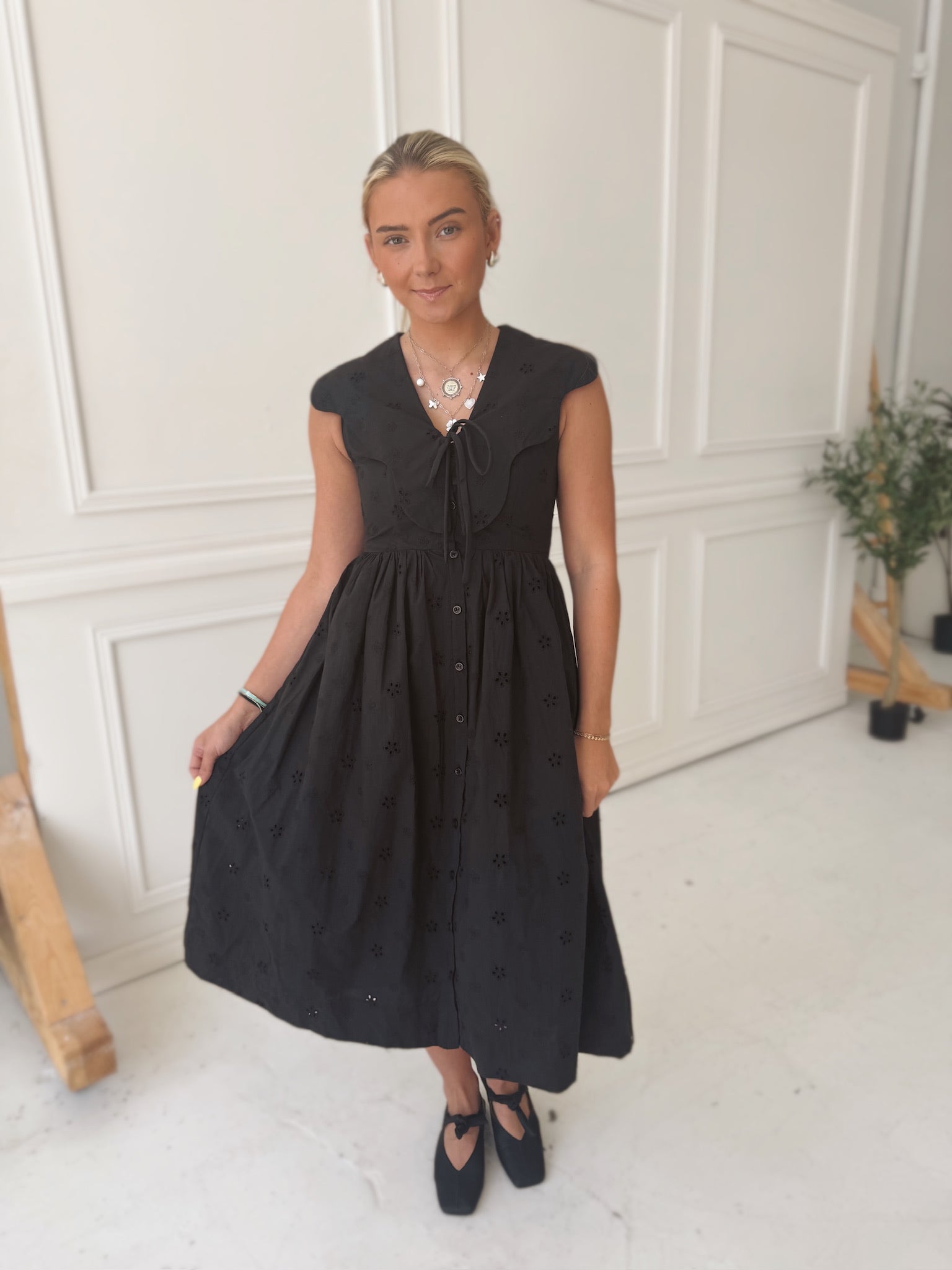Black Scallop Collared Dress