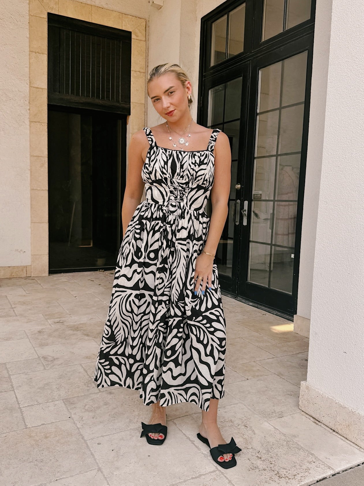dRA Stella Dress - B/W Tropical
