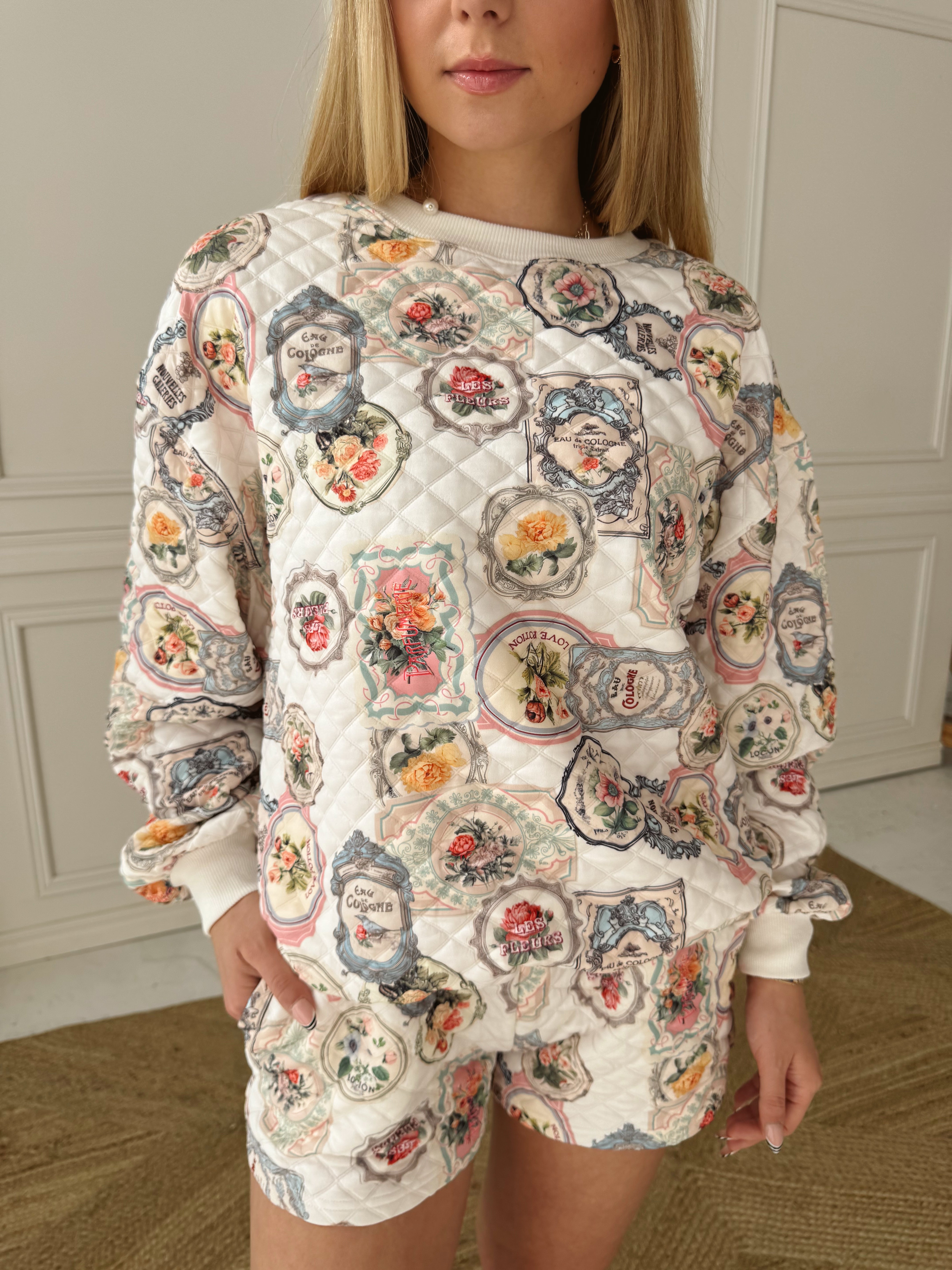 Vintage Label Lounge Set