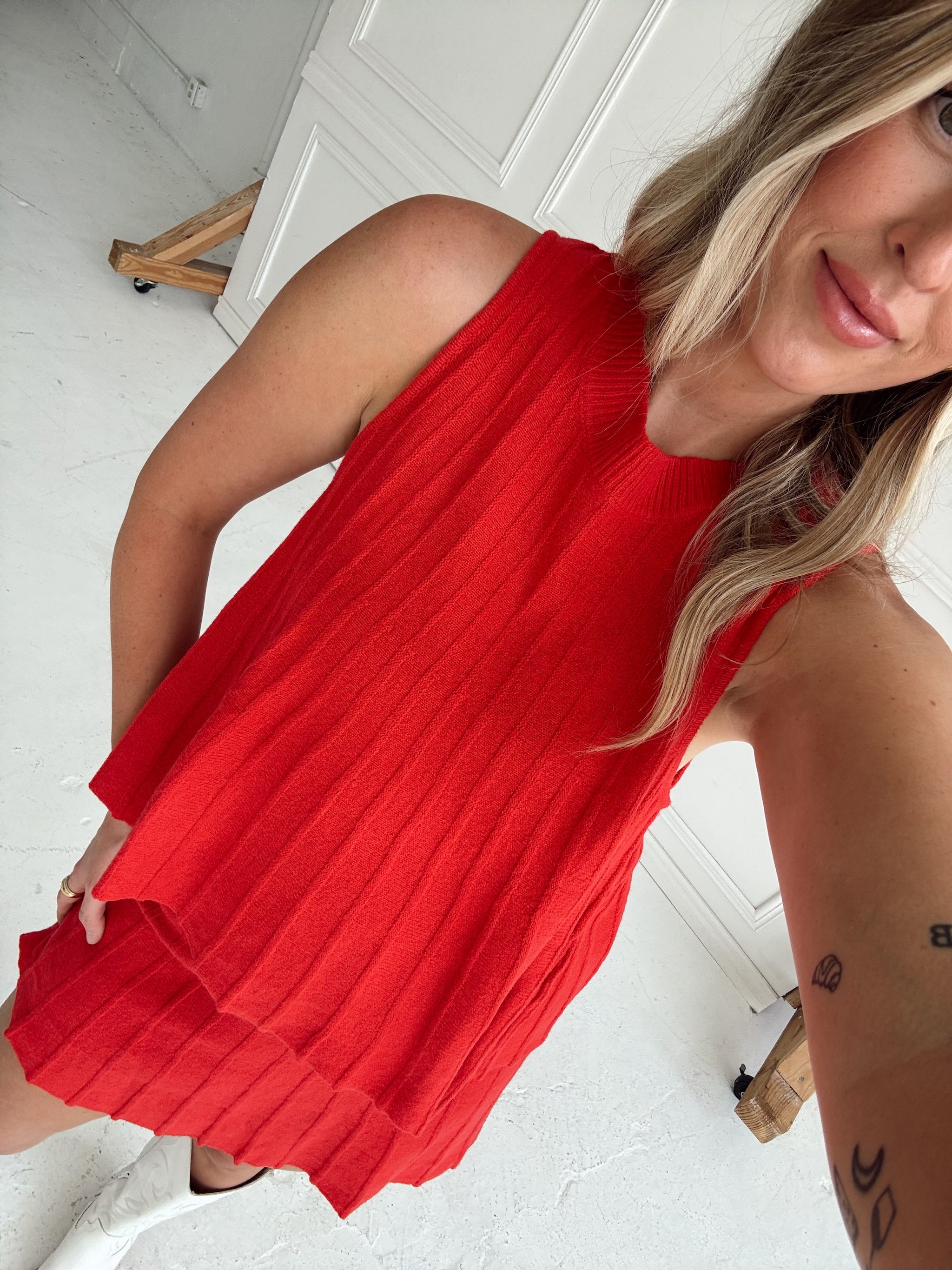 Rylan Ribbed Sweater A-line Mini Skirt With Flared Hem - Red