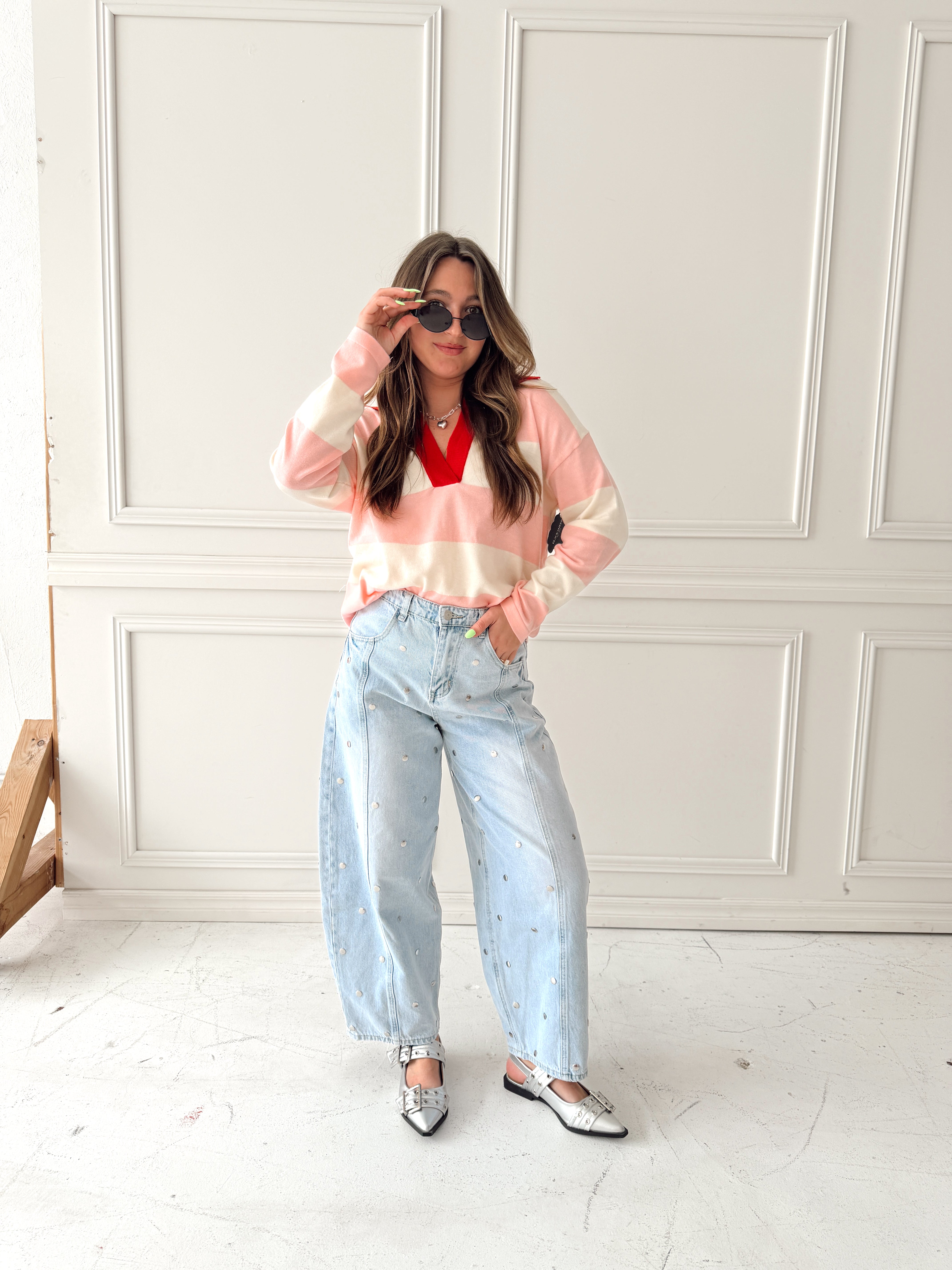 Studded Barrel Jeans - Light Wash