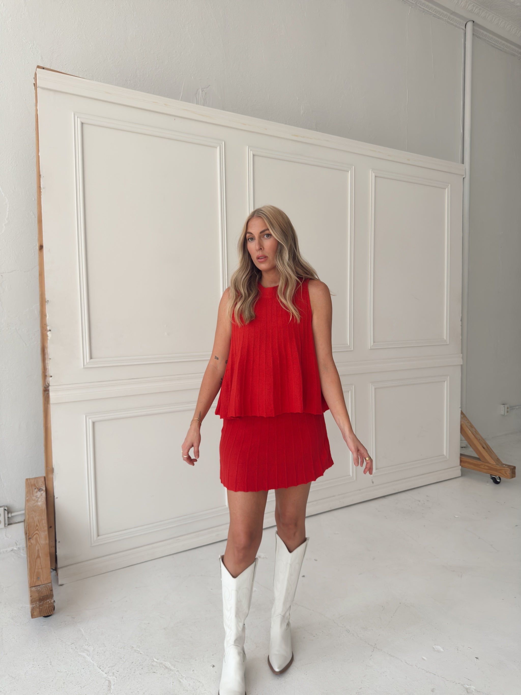 Rylan Ribbed Sweater A-line Mini Skirt With Flared Hem - Red