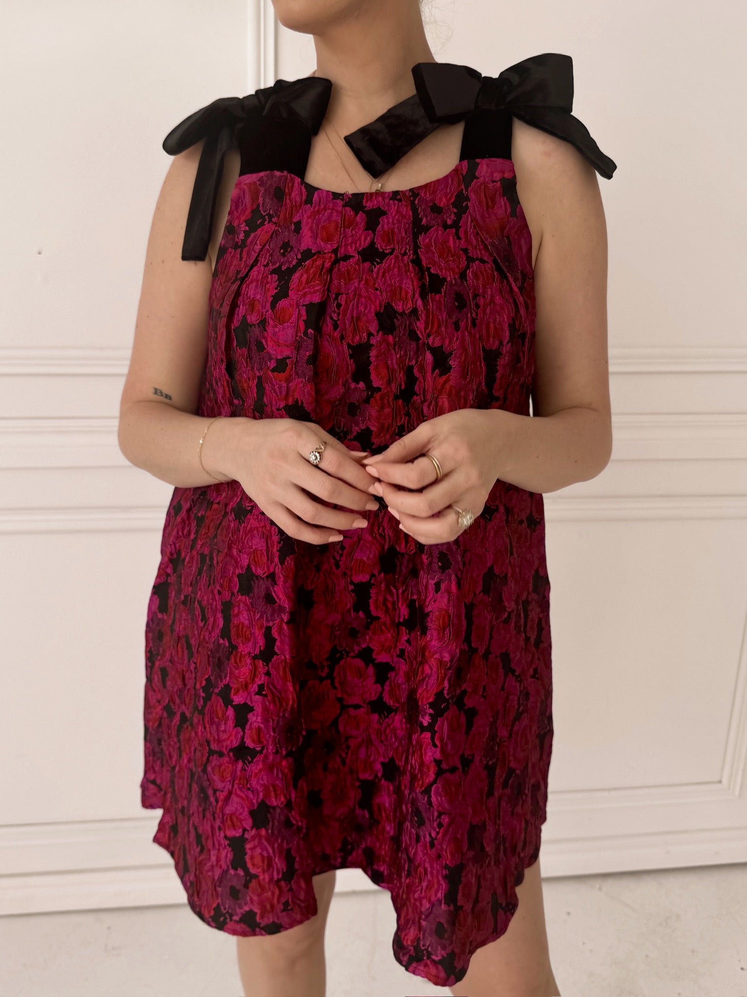 Meet Me in Santorini Heras Garland Tie Dress