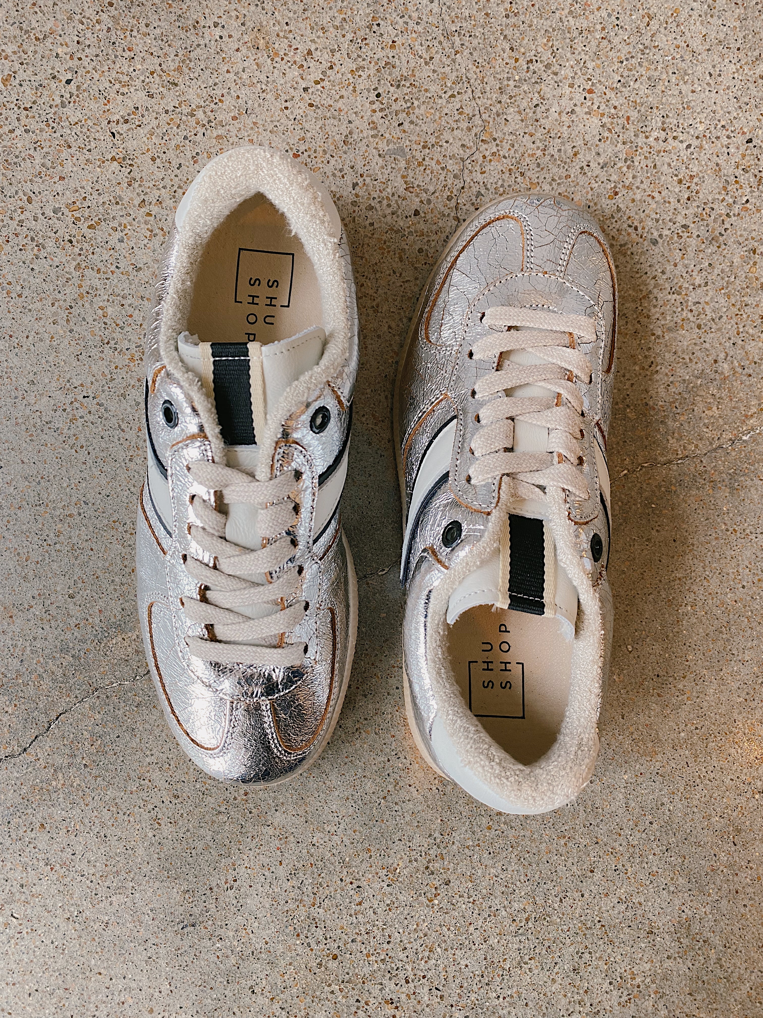 Syvlia Silver sneaker