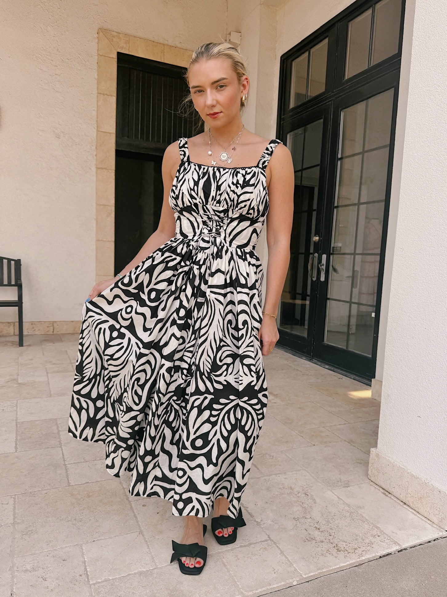 dRA Stella Dress - B/W Tropical