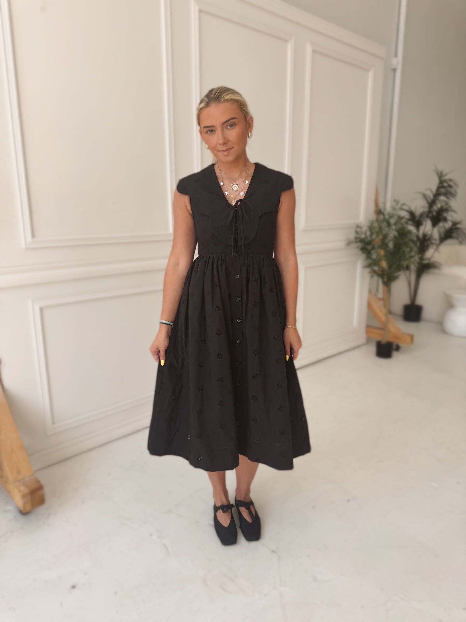 Black Scallop Collared Dress