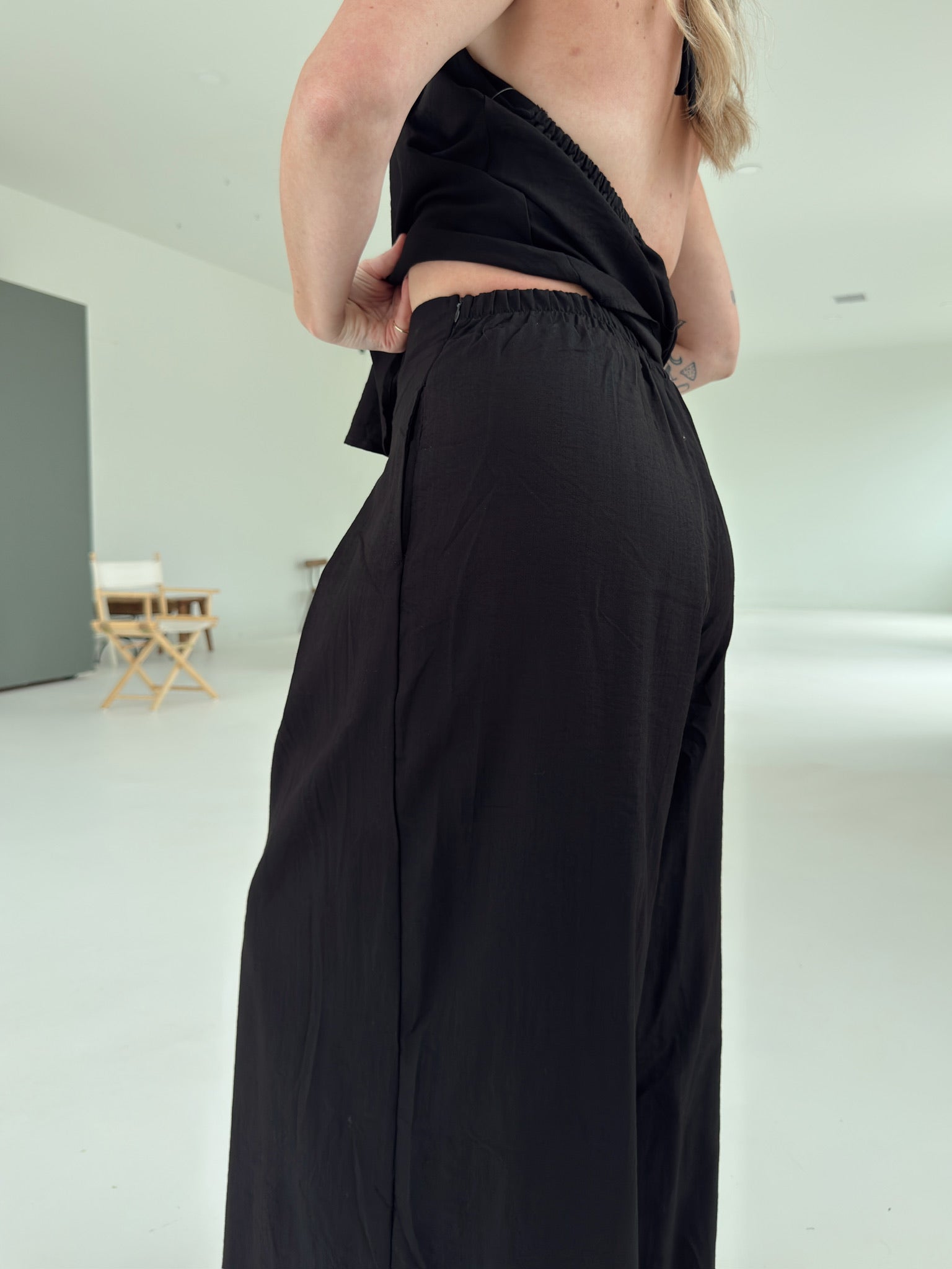 Bri Flowy Pant - Black