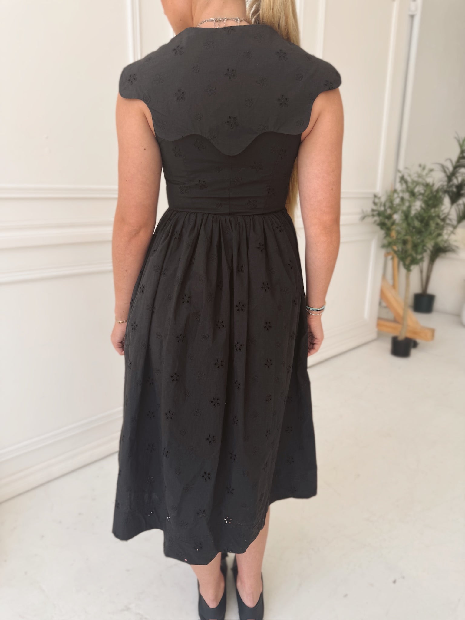 Black Scallop Collared Dress