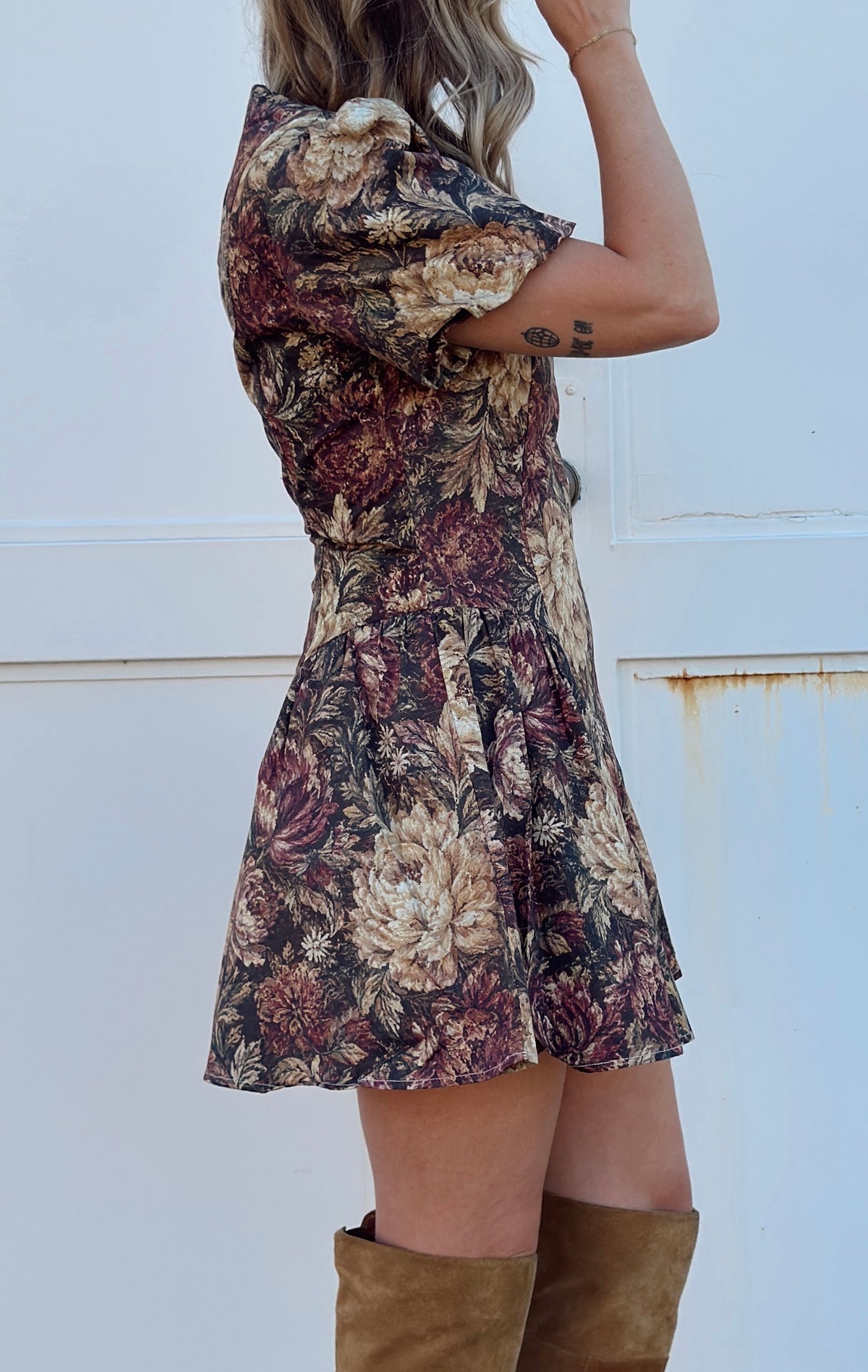 Anna Vintage Floral Mini Dress