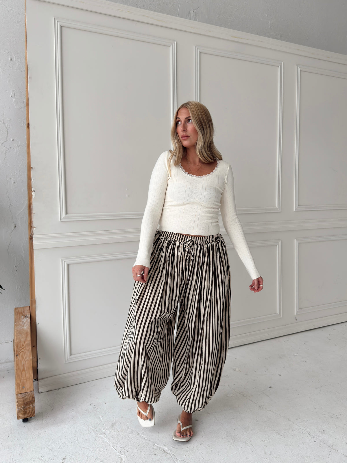 Michaela Stripe Balloon Pant - Brown