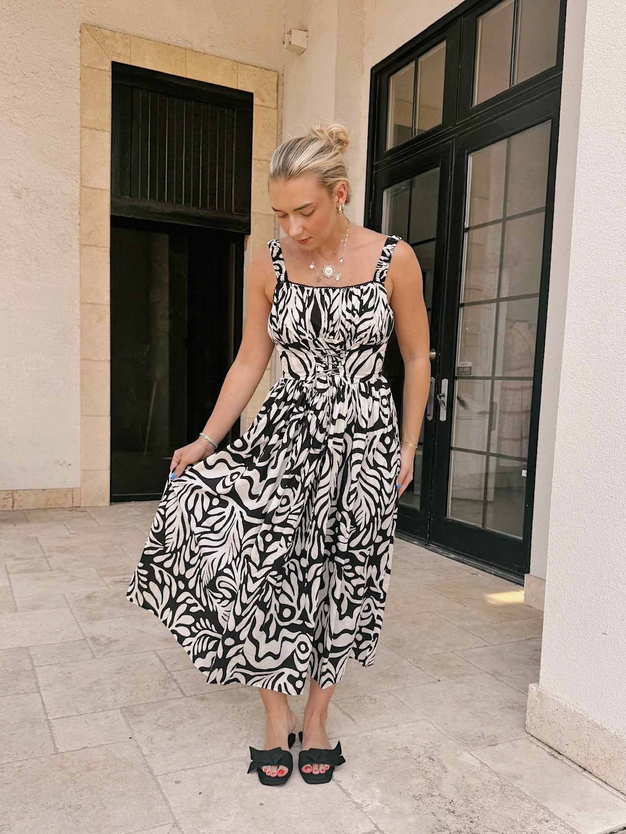 dRA Stella Dress - B/W Tropical