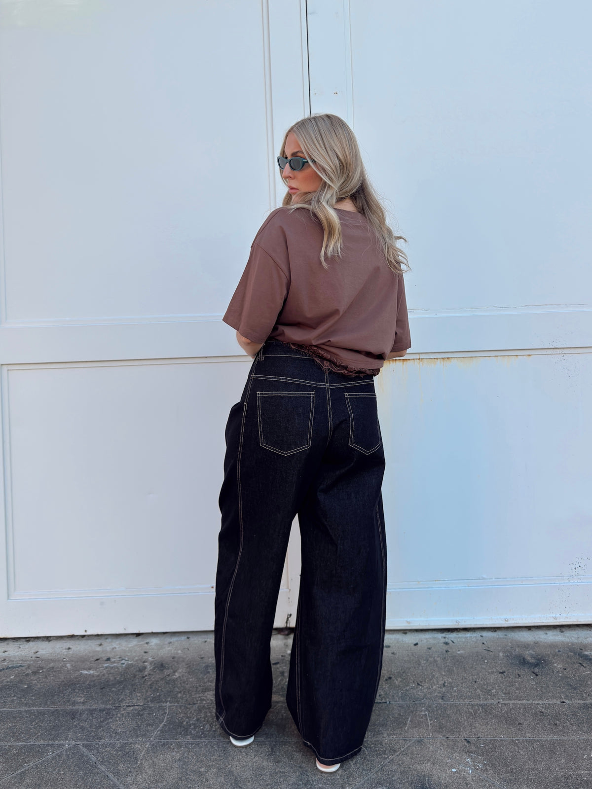 Riley Pleated Barrel Jean