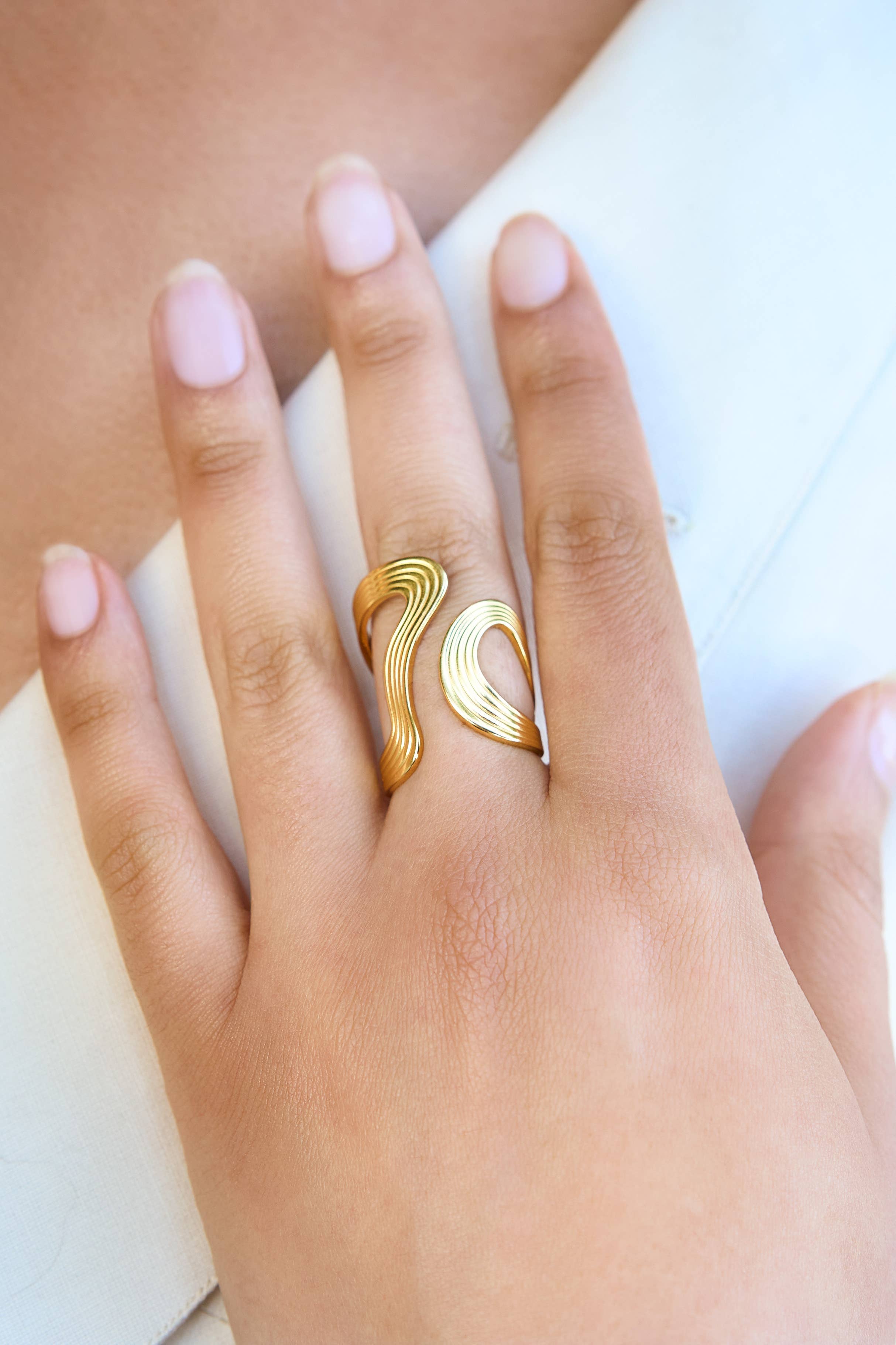 Peter + June Opposites Attract Ring - 18K Gold Plated
