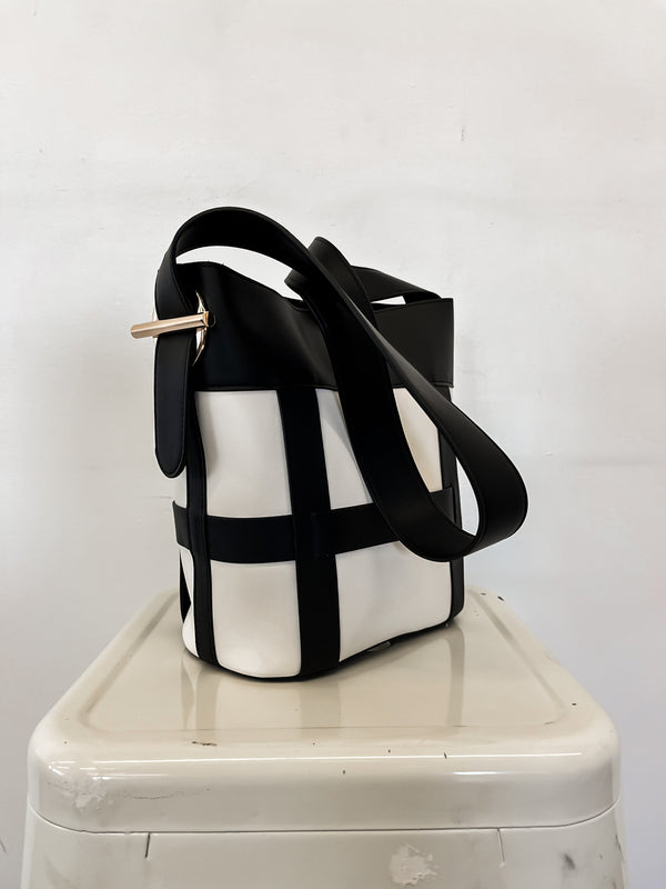 Melie Bianco Brynn Shoulder Bag - Black