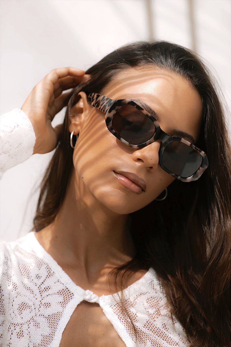 Freyrs Eyewear Onyx - Milky Tortoise
