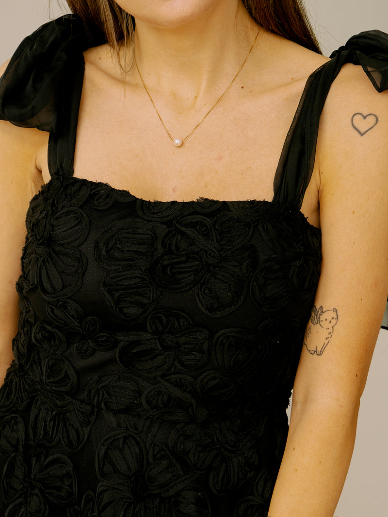 It Girl Black Floral Midi Dress