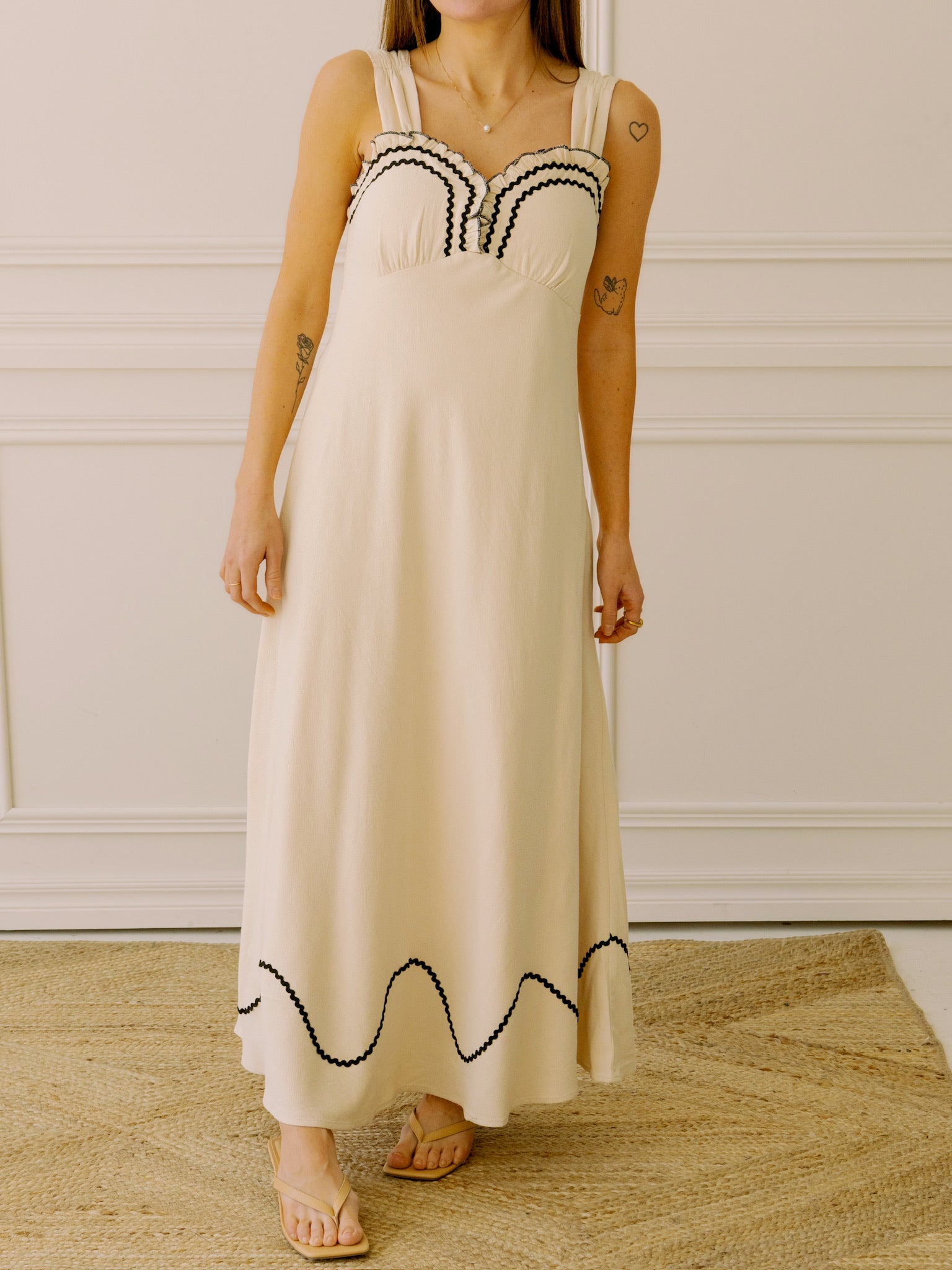 Sweetheart Midi Dress