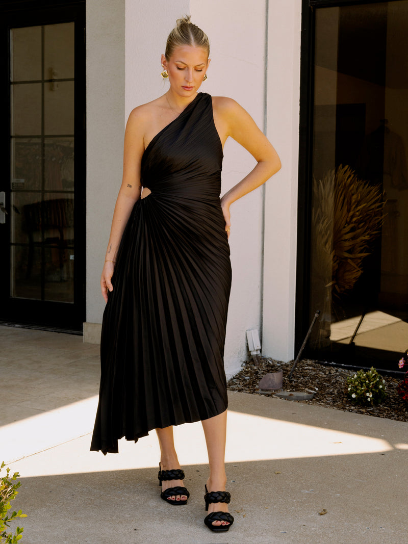 It Guest Pleated Maxi - Black