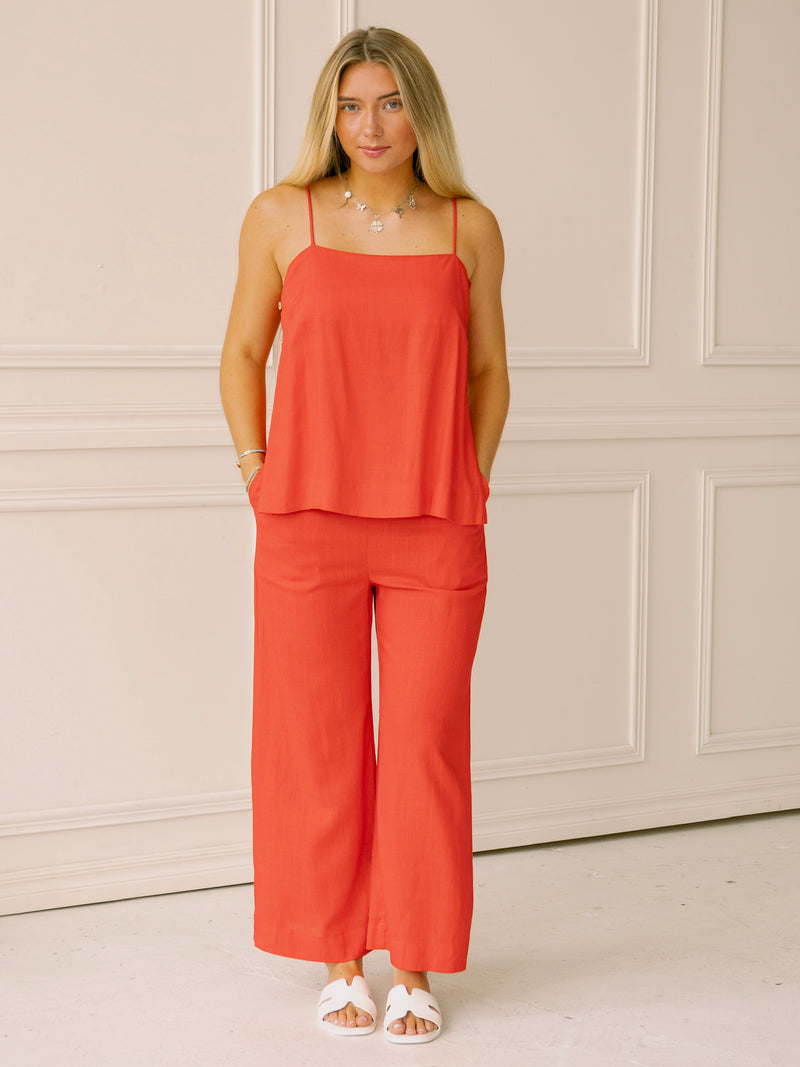 Cardinal Linen Set