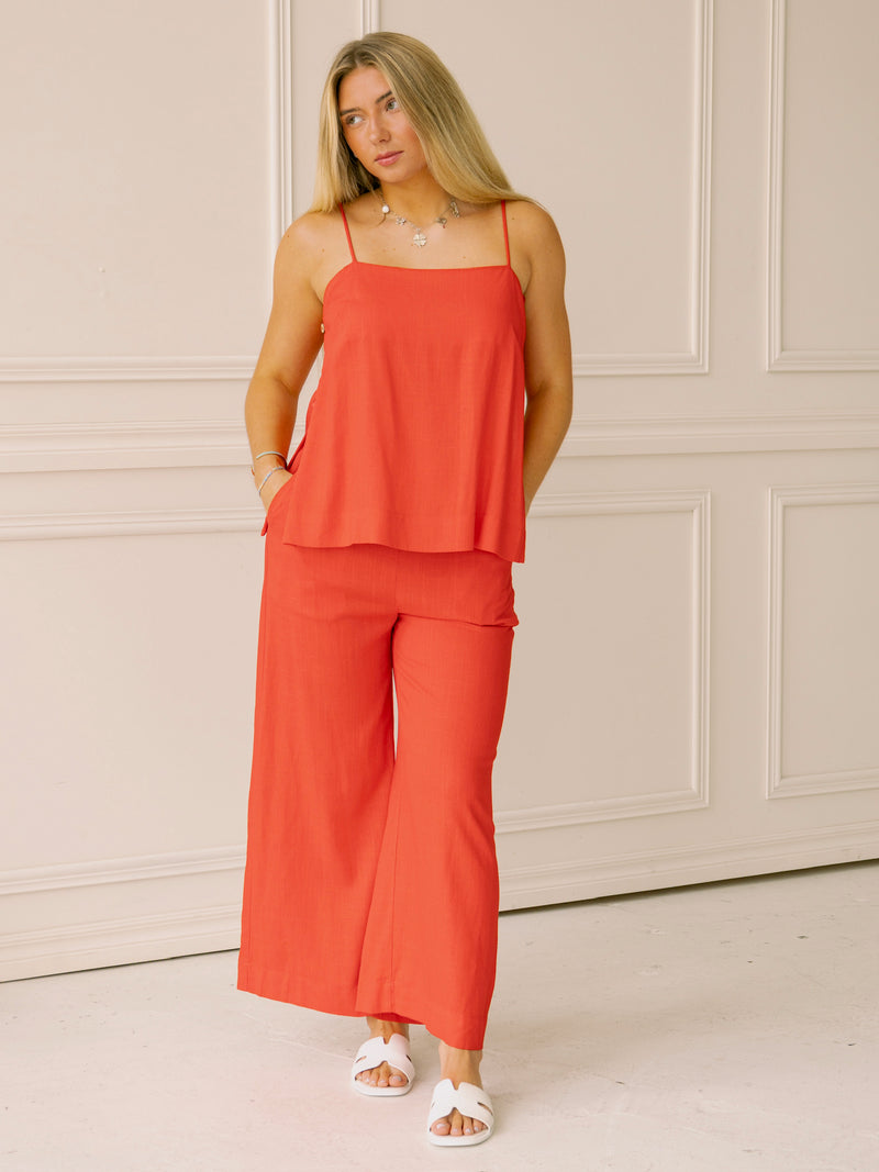 Cardinal Linen Set