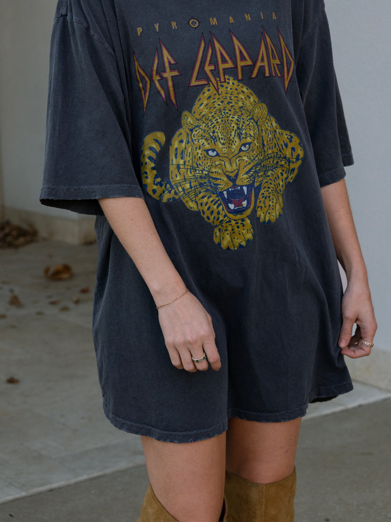 Def Leppard Oversized Band Tee