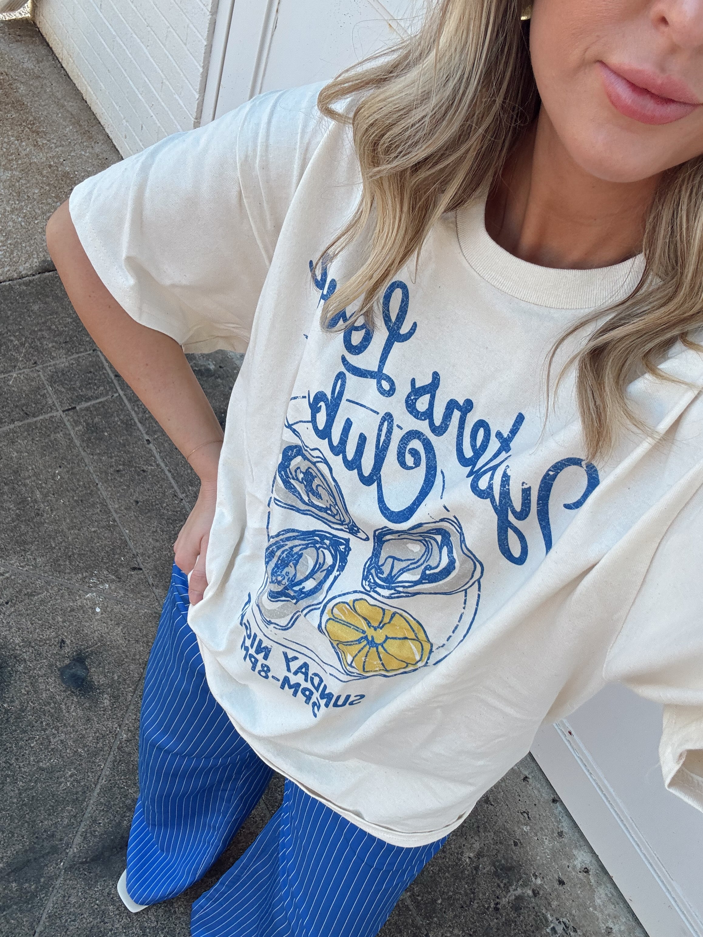 Oysters Lovers Club Oversized Graphic Tee