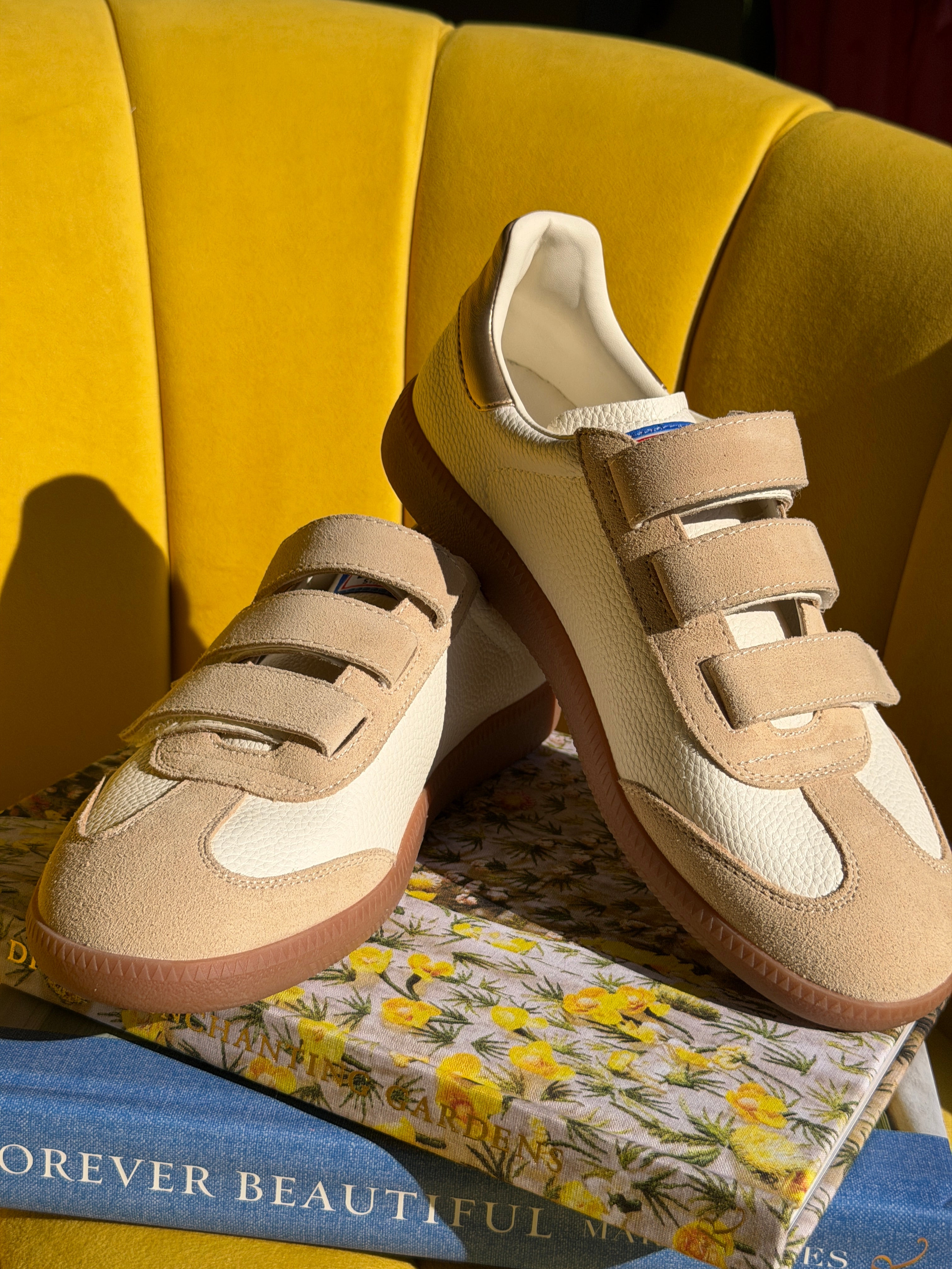 Back 70 Mia Sneakers - White Beige