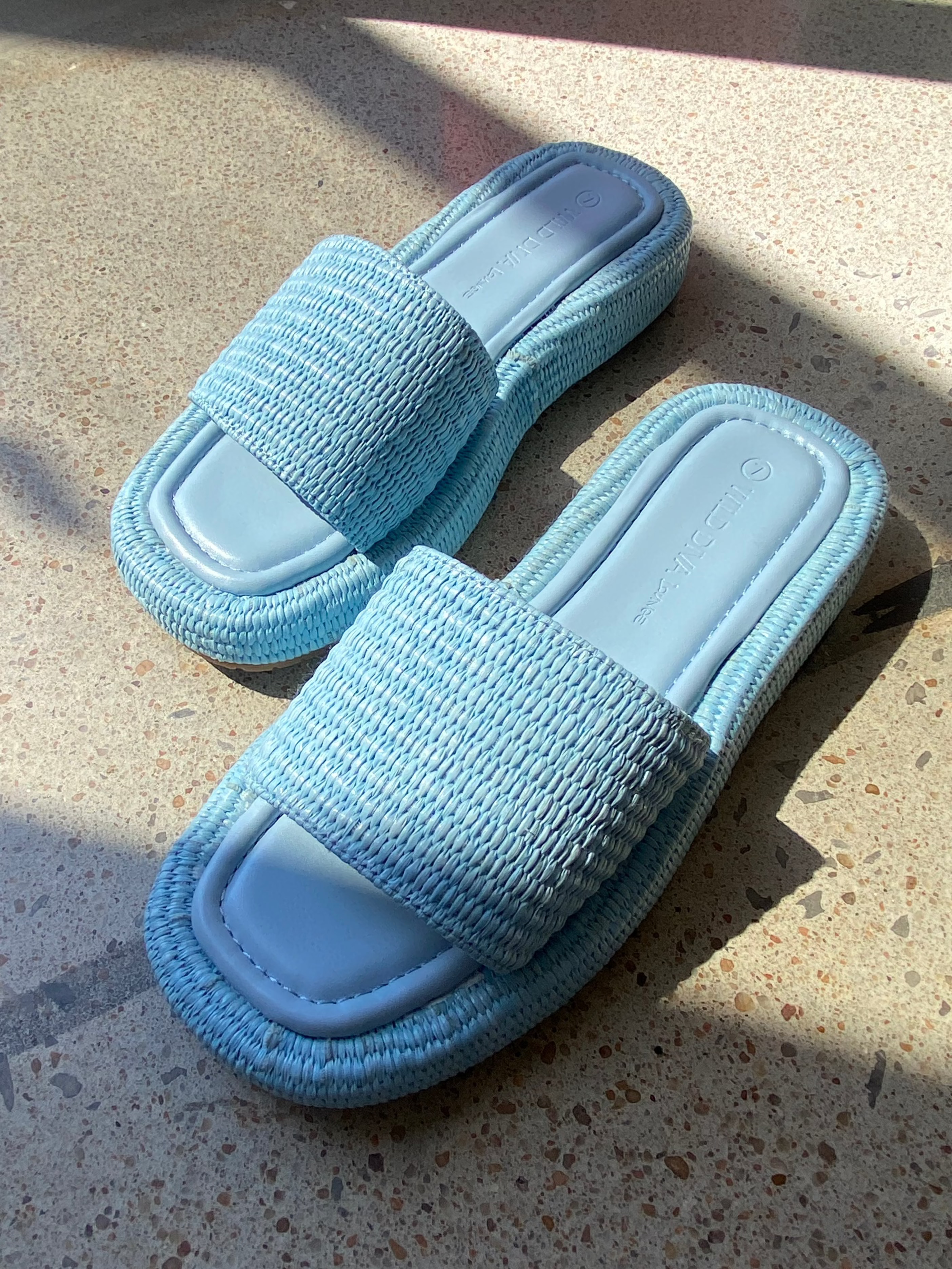 Beaches Raffia Sandal in Blue