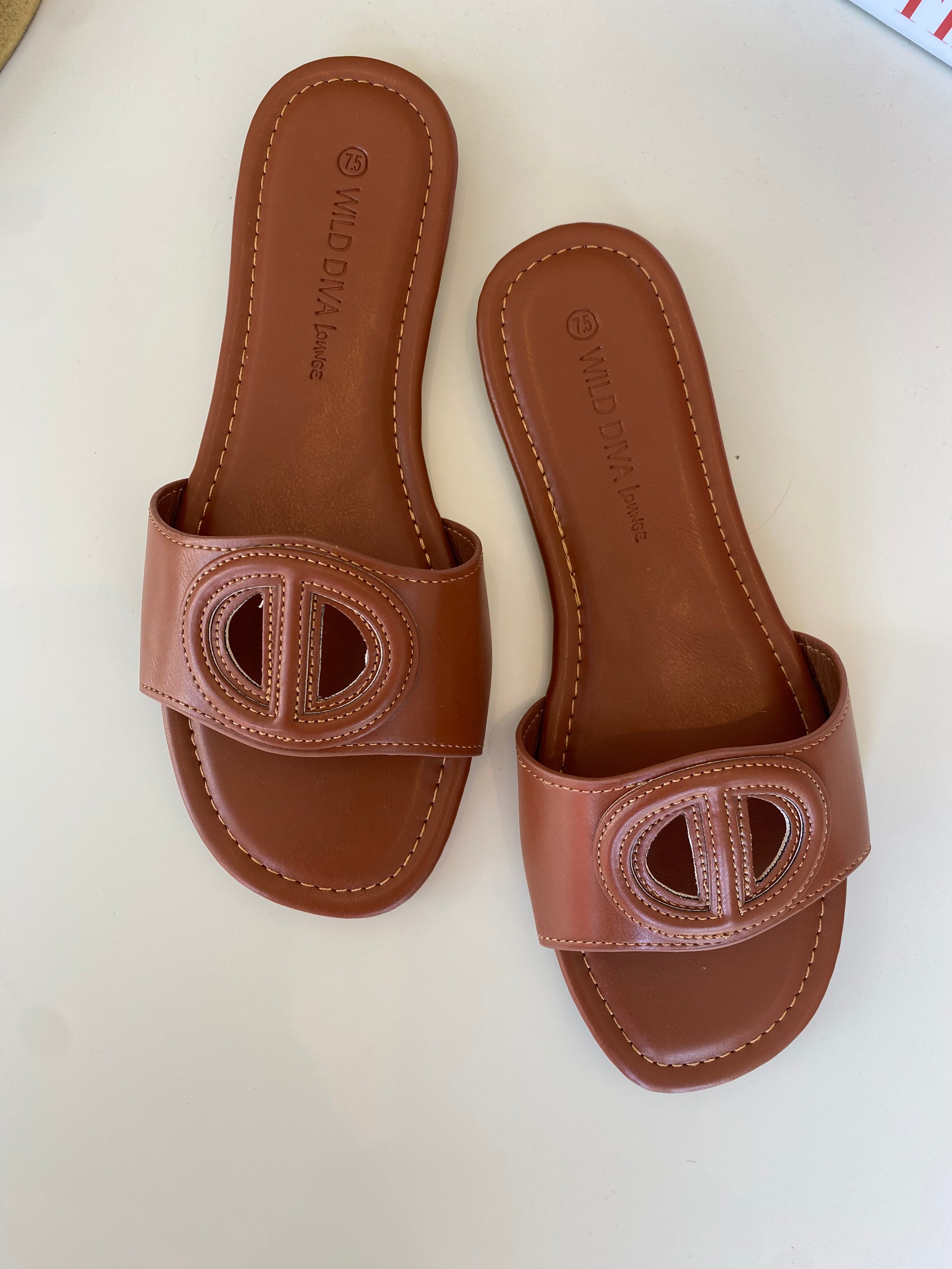 Daisy Sandals in Whisky