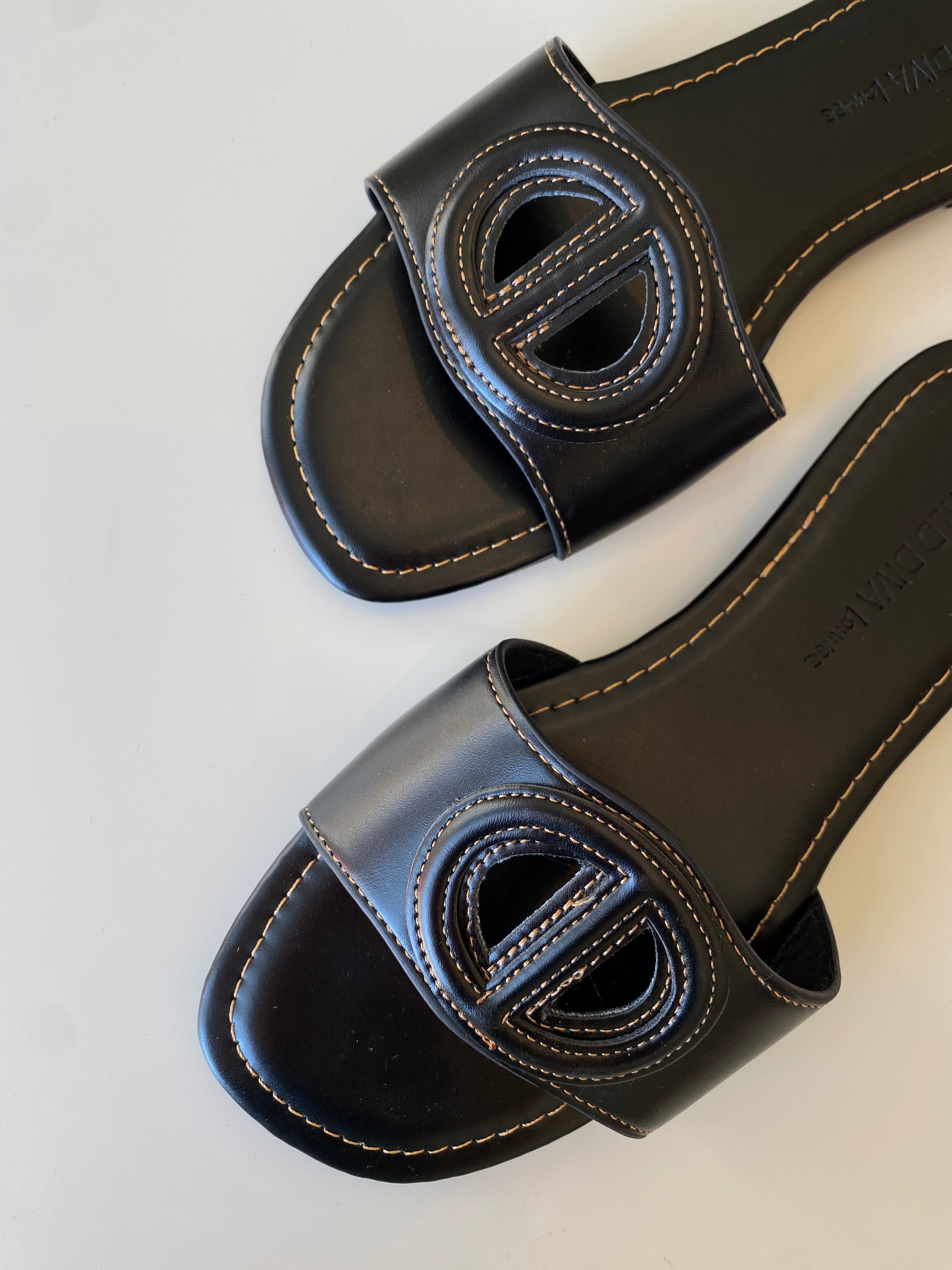 Daisy Sandals in Black