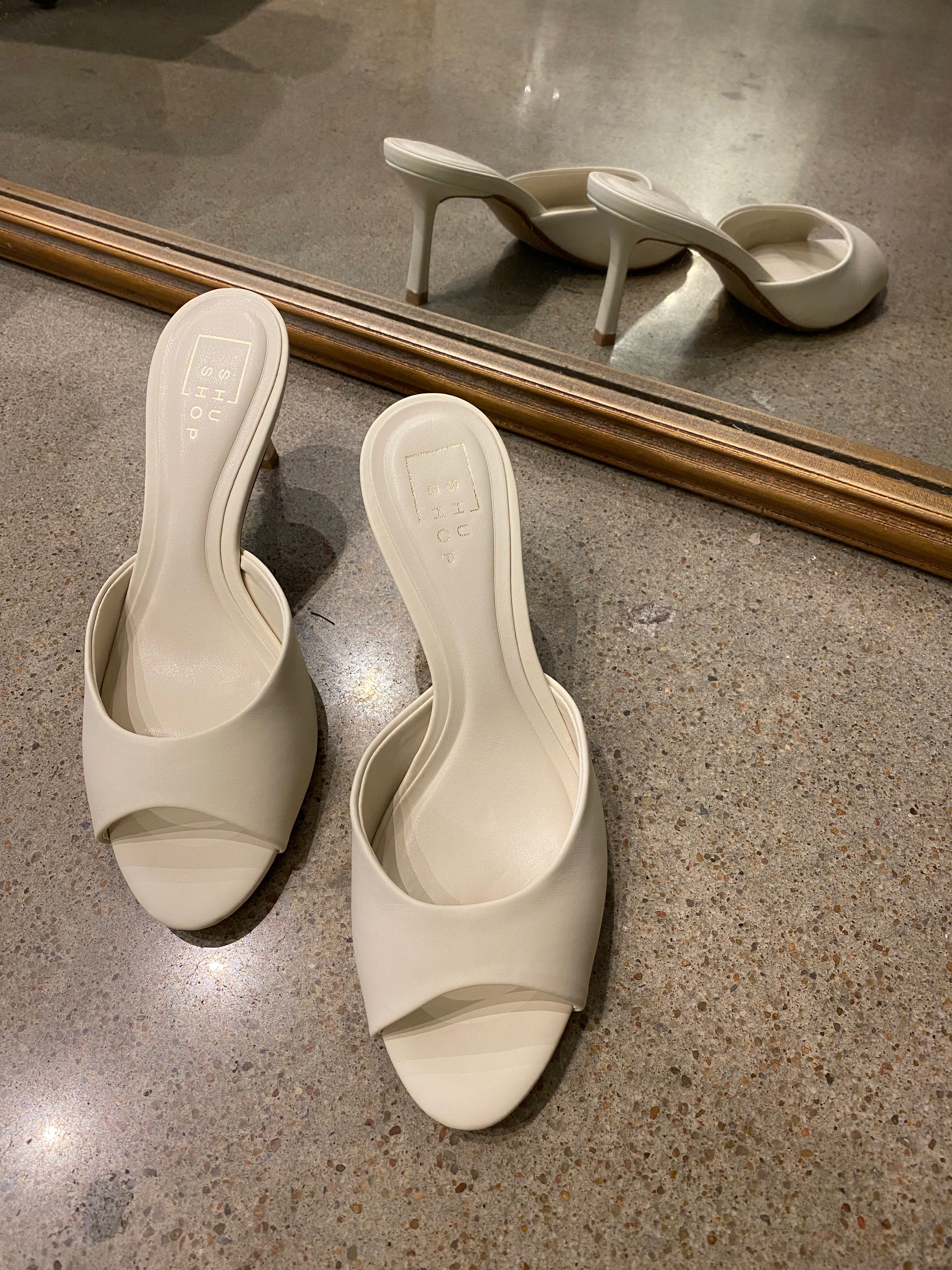 Elaine Heels