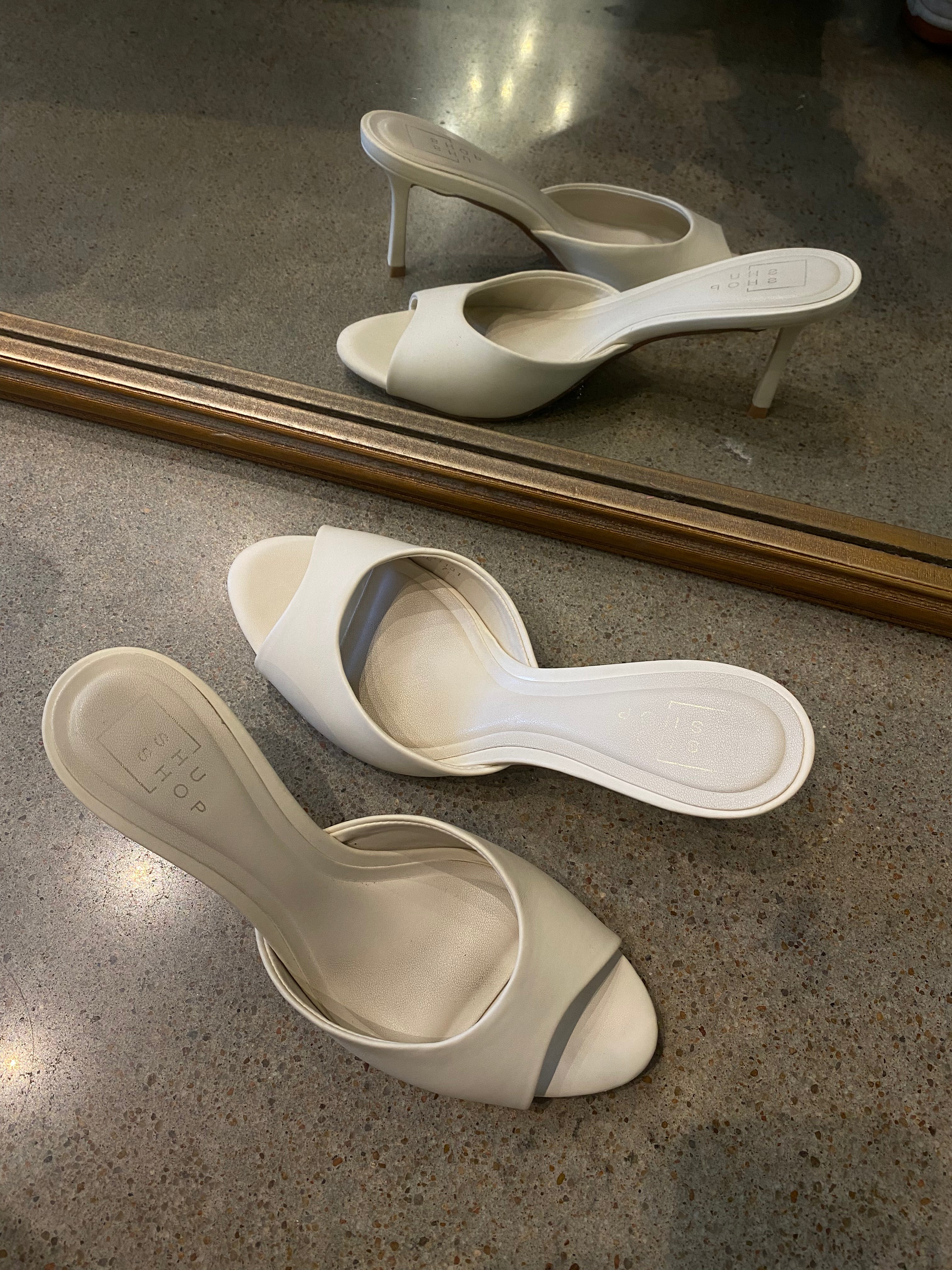 Elaine Heels