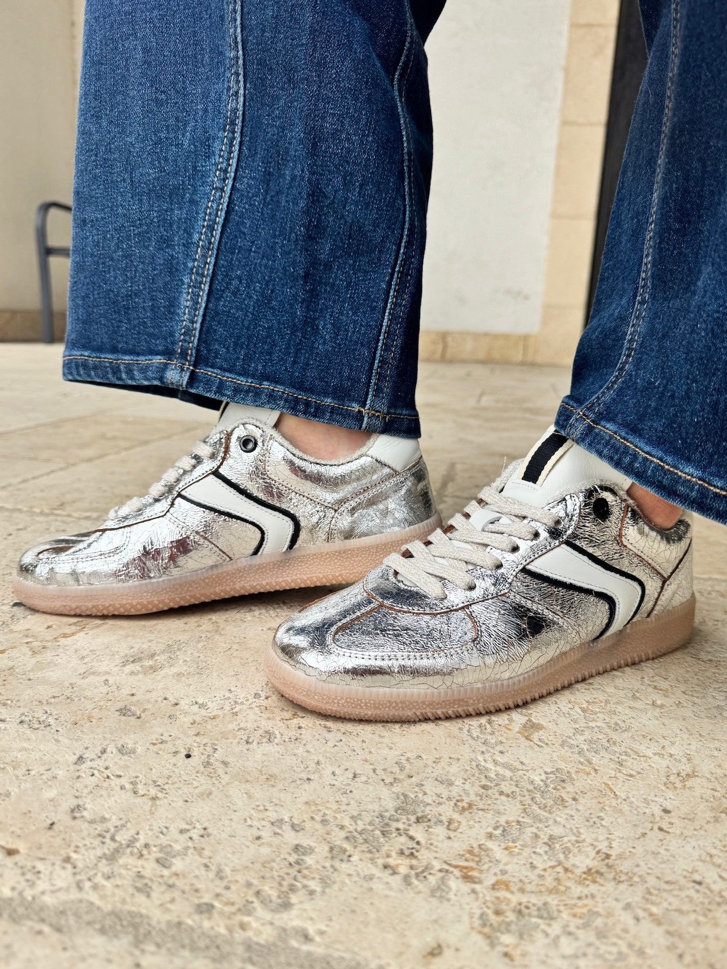 Syvlia Silver sneaker