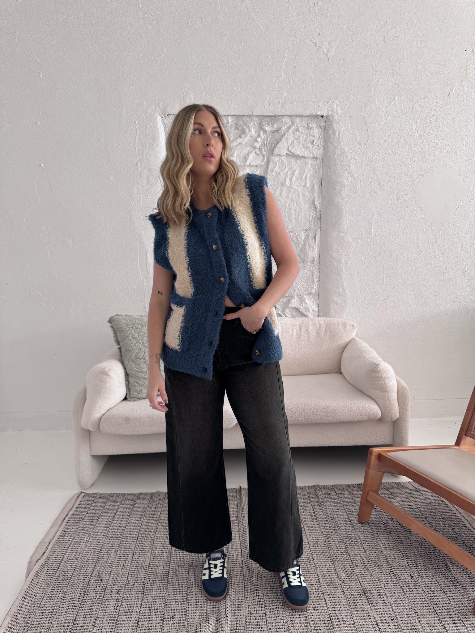 Frnch Shiba Bleu Marine Vest