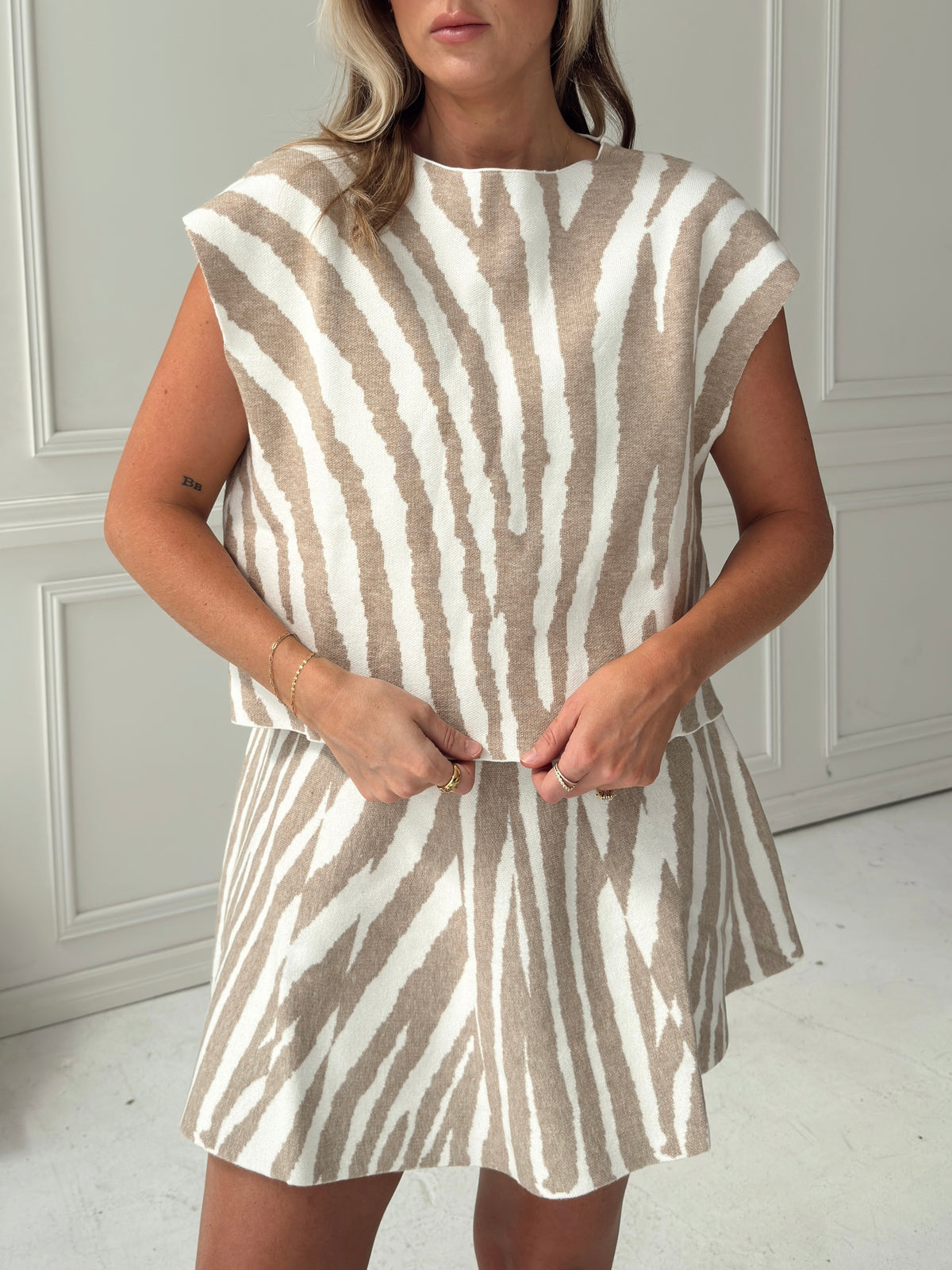 Grace Tiger Sweater Skirt