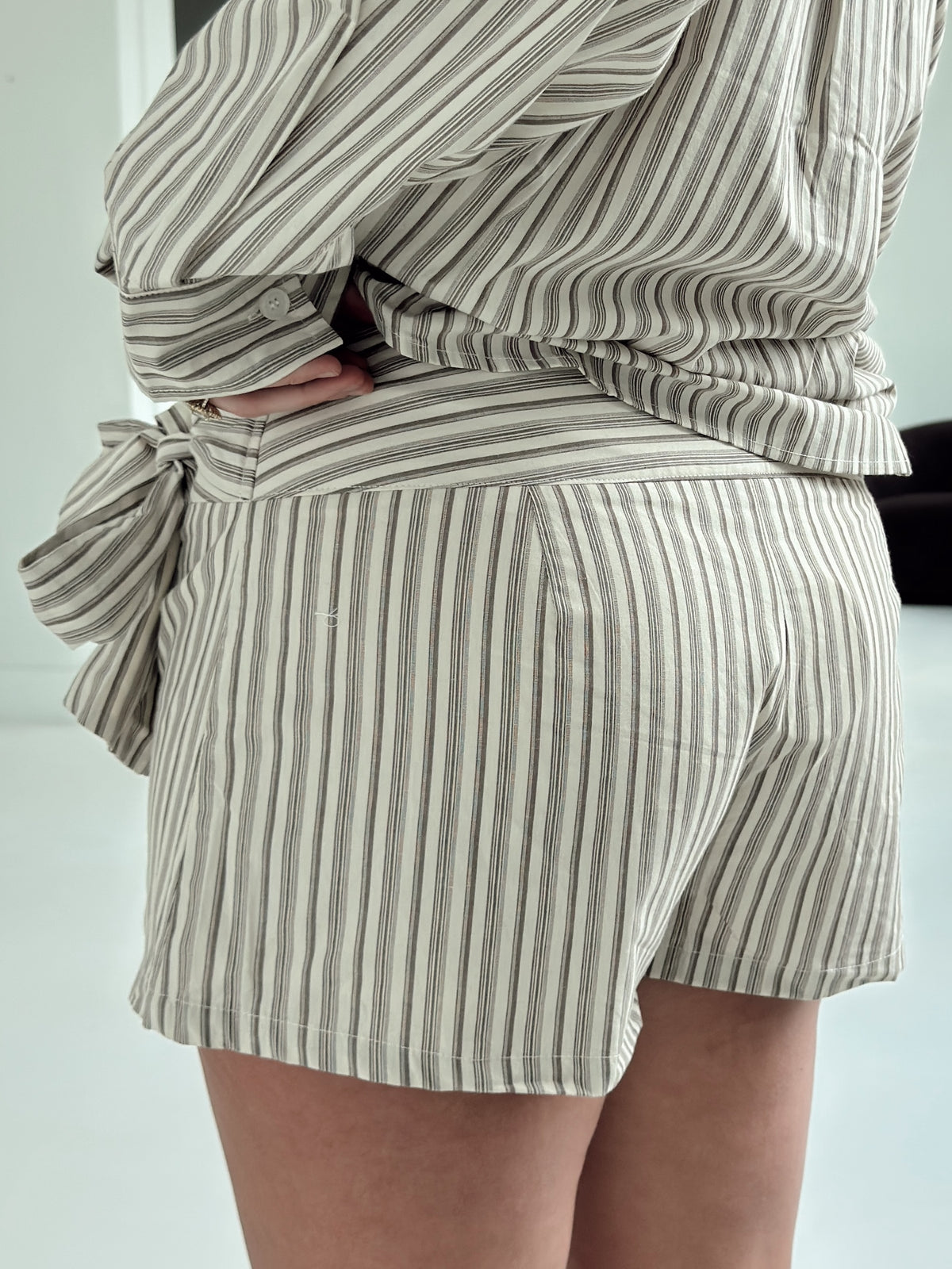Bonnie Low Waist Tie Shorts