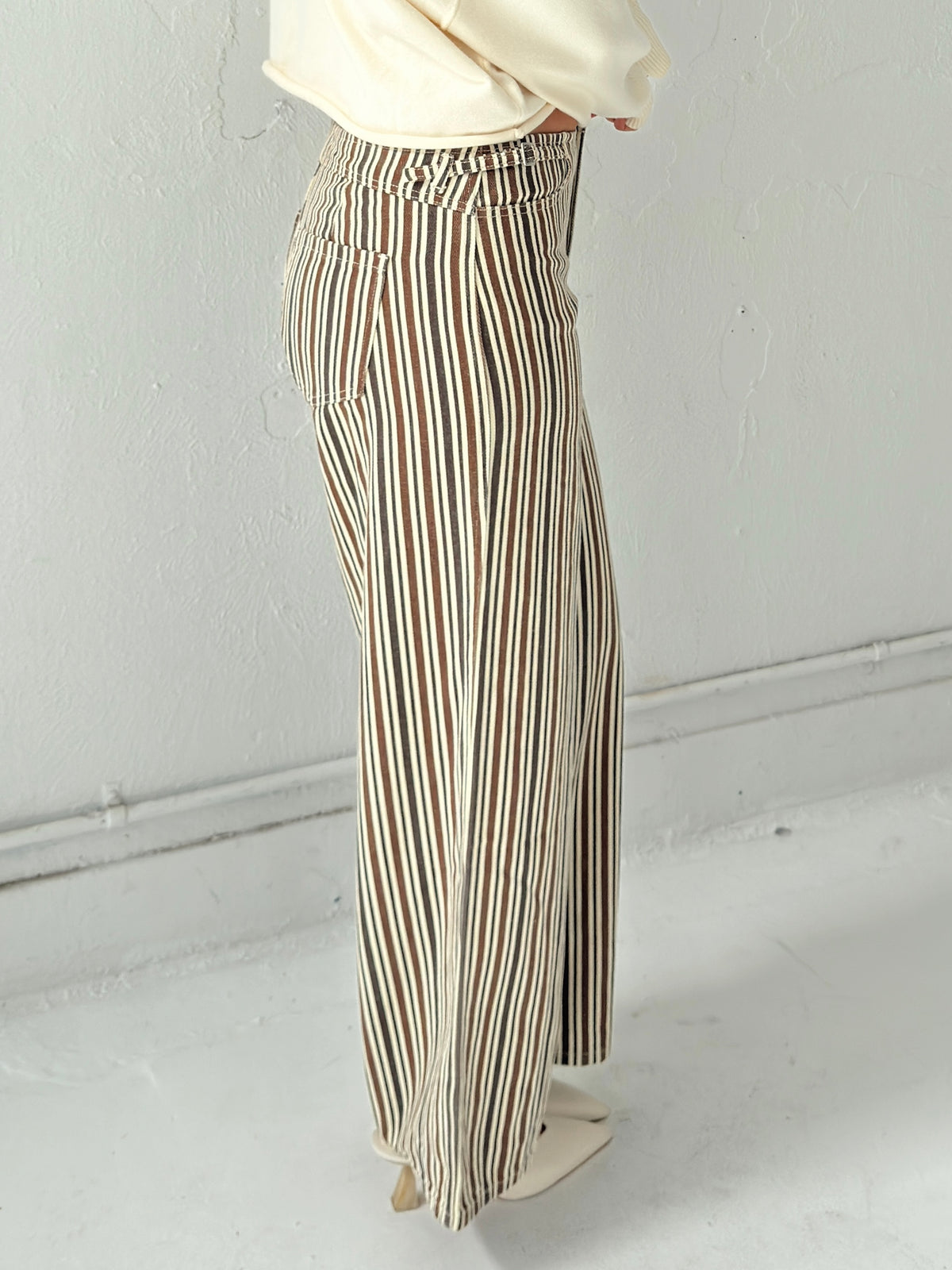 Britt Low Rise Buckle Stripe Pants
