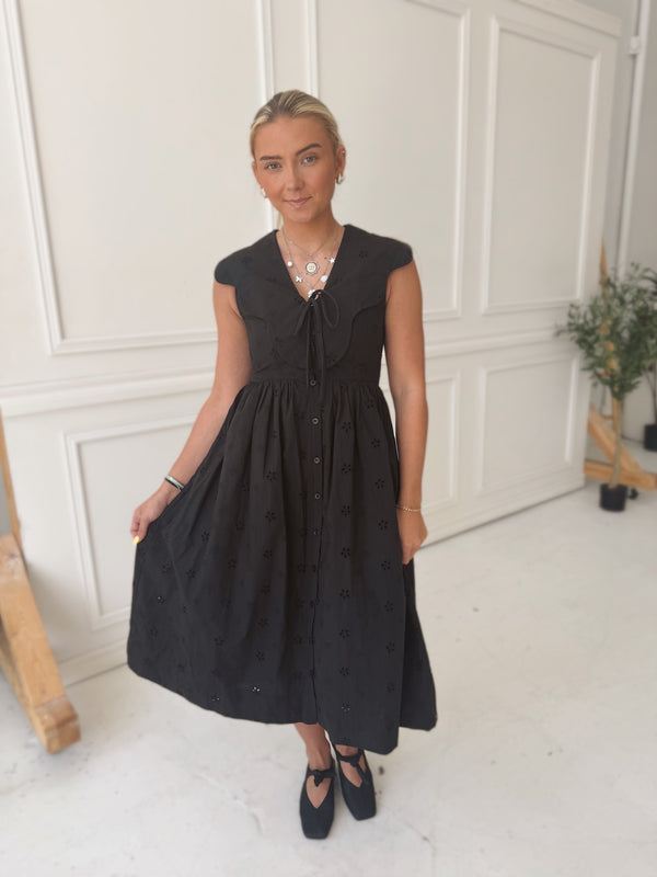 Black Scallop Collared Dress