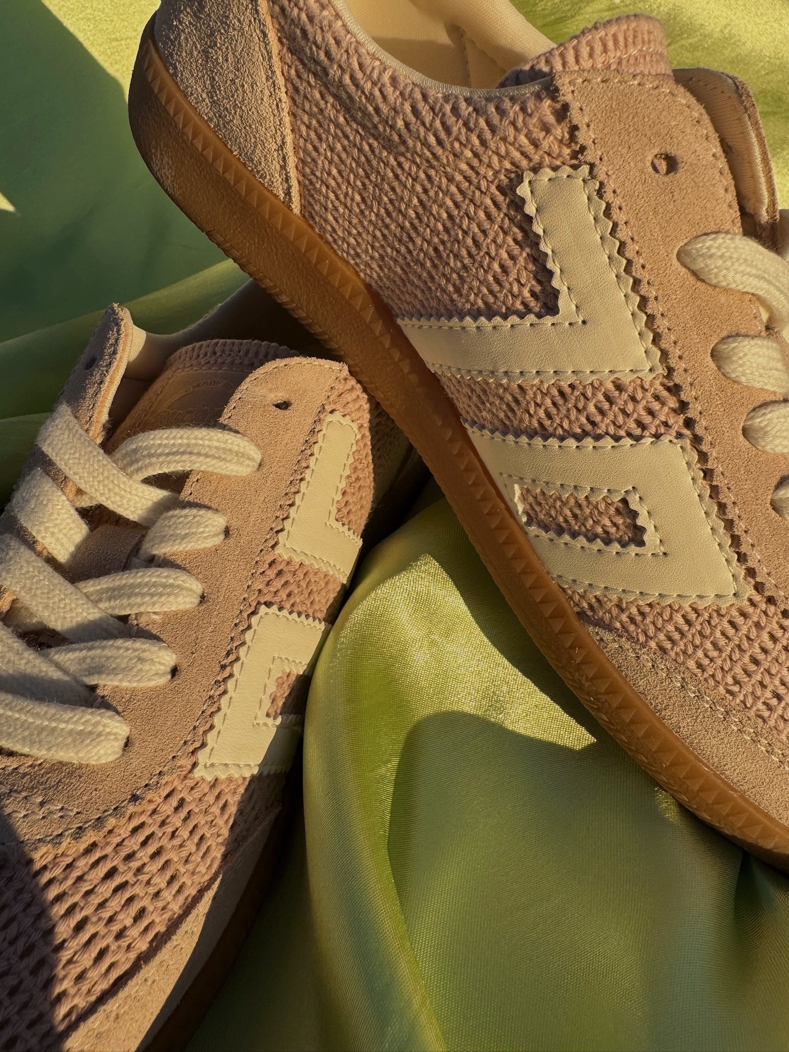 Back 70 Ghost - Nude