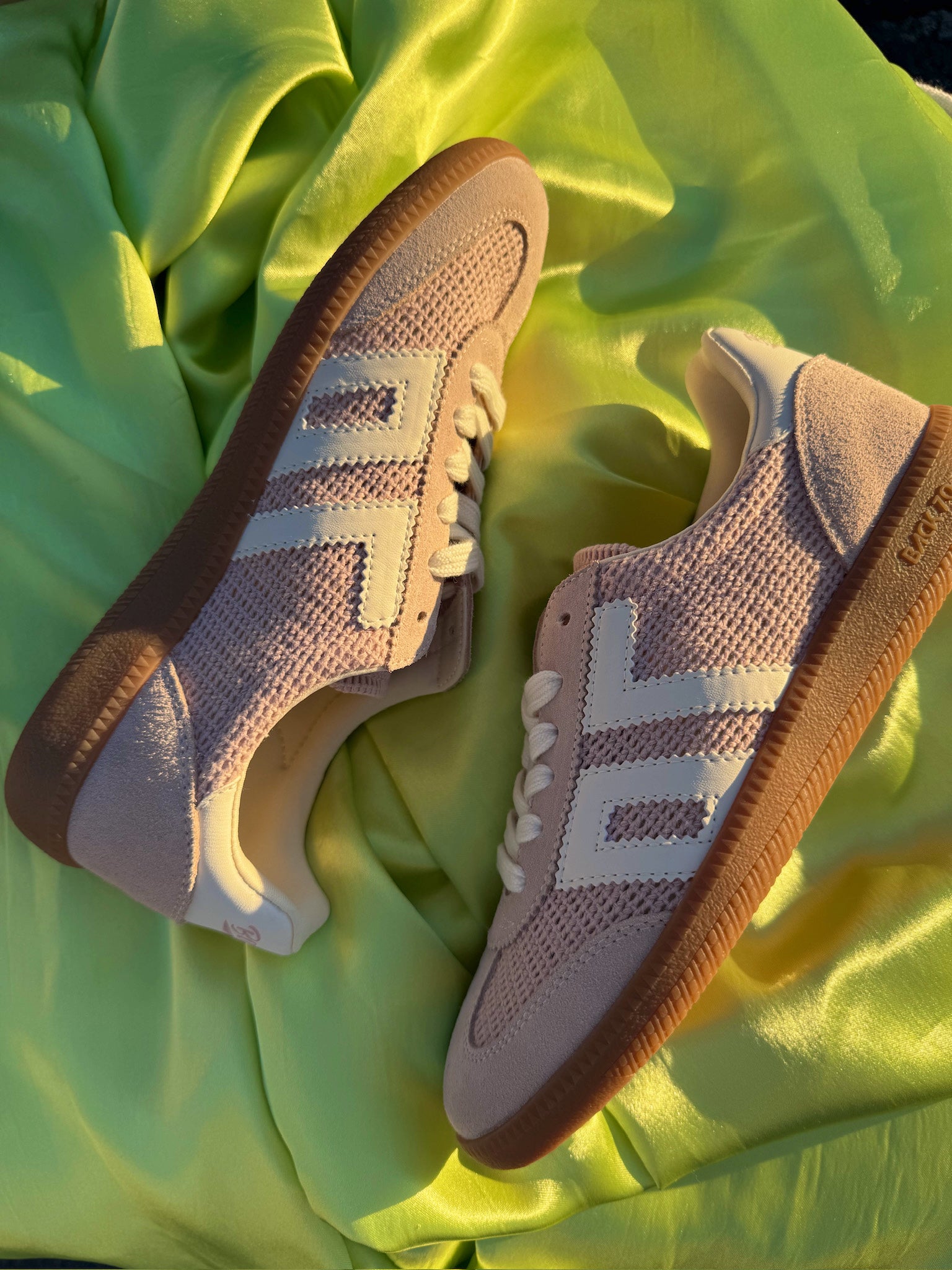 Back 70 Ghost - Nude