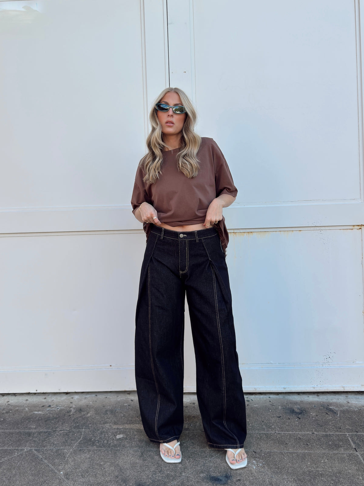 Riley Pleated Barrel Jean